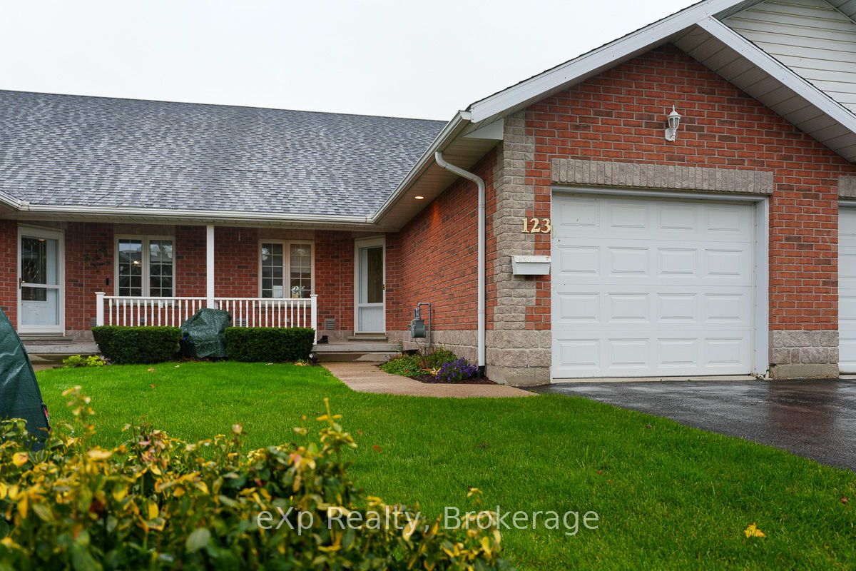 123 Church Street N 3, Wellington North, On N0g 2l2