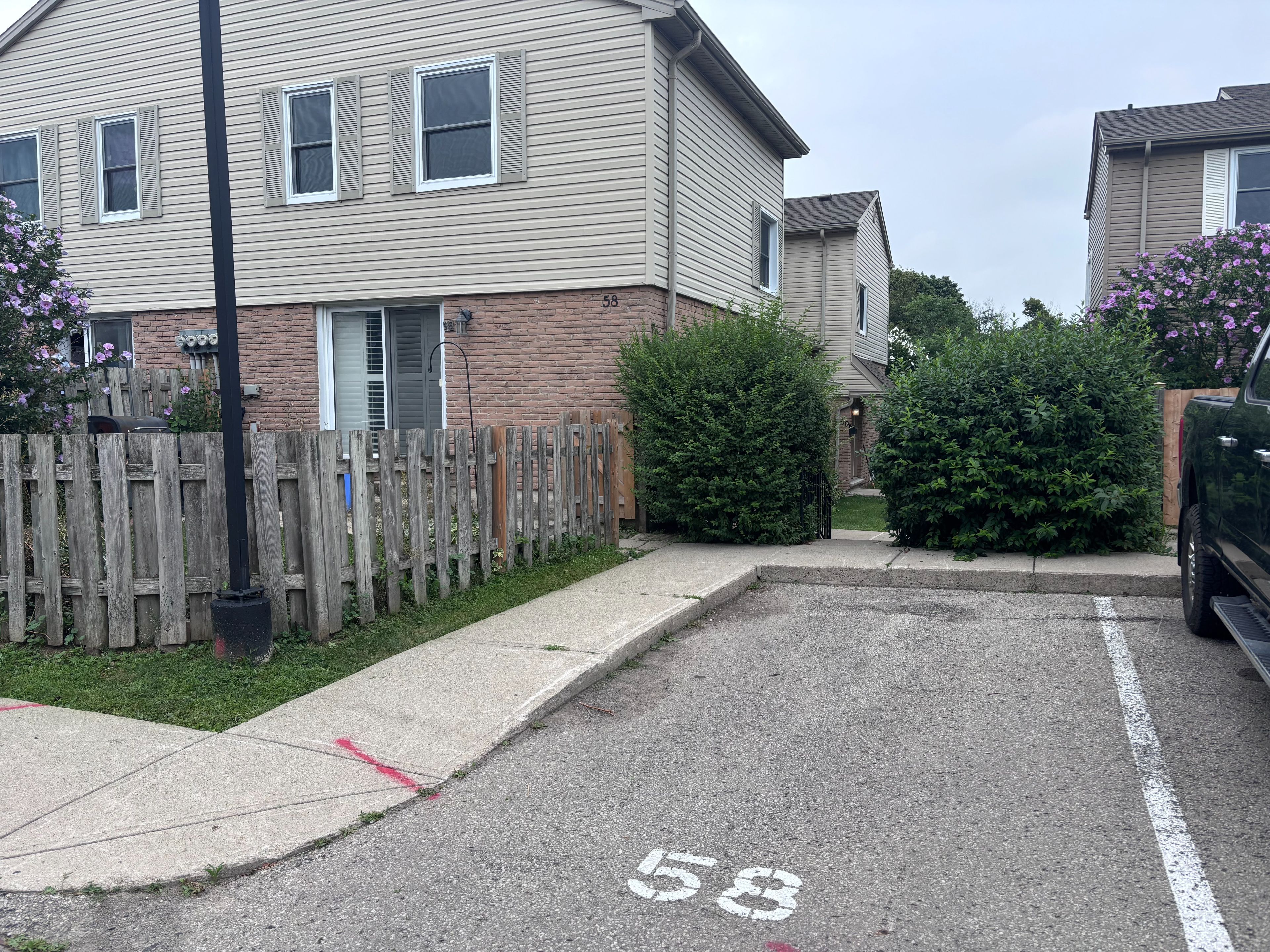 1300 Upper Ottawa Street 58, Hamilton, On L8w 1m8