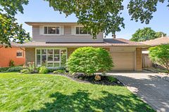 20 San Marino Crescent, Hamilton, On L9c 2b7