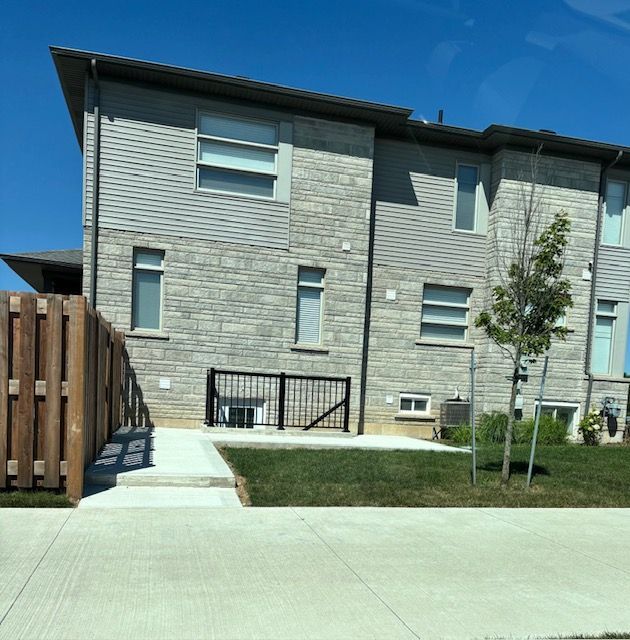 72 Summersides Boulevard S Basement, Pelham, On L0s 1e6
