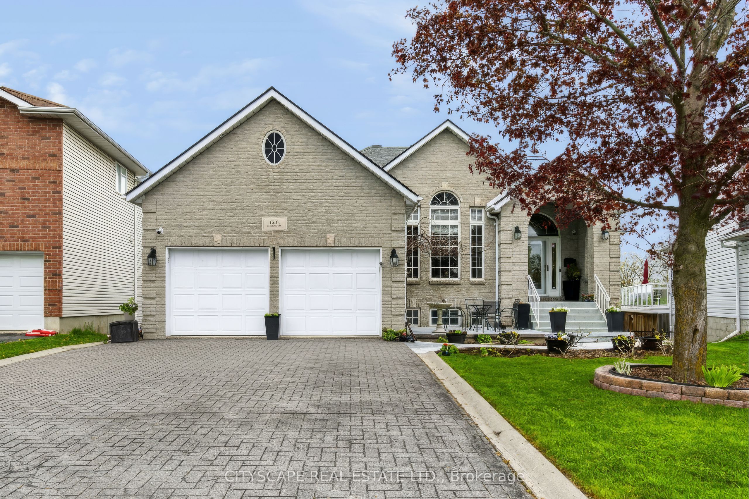 1100 Earnhart Street, Kingston, On K7p 3c2