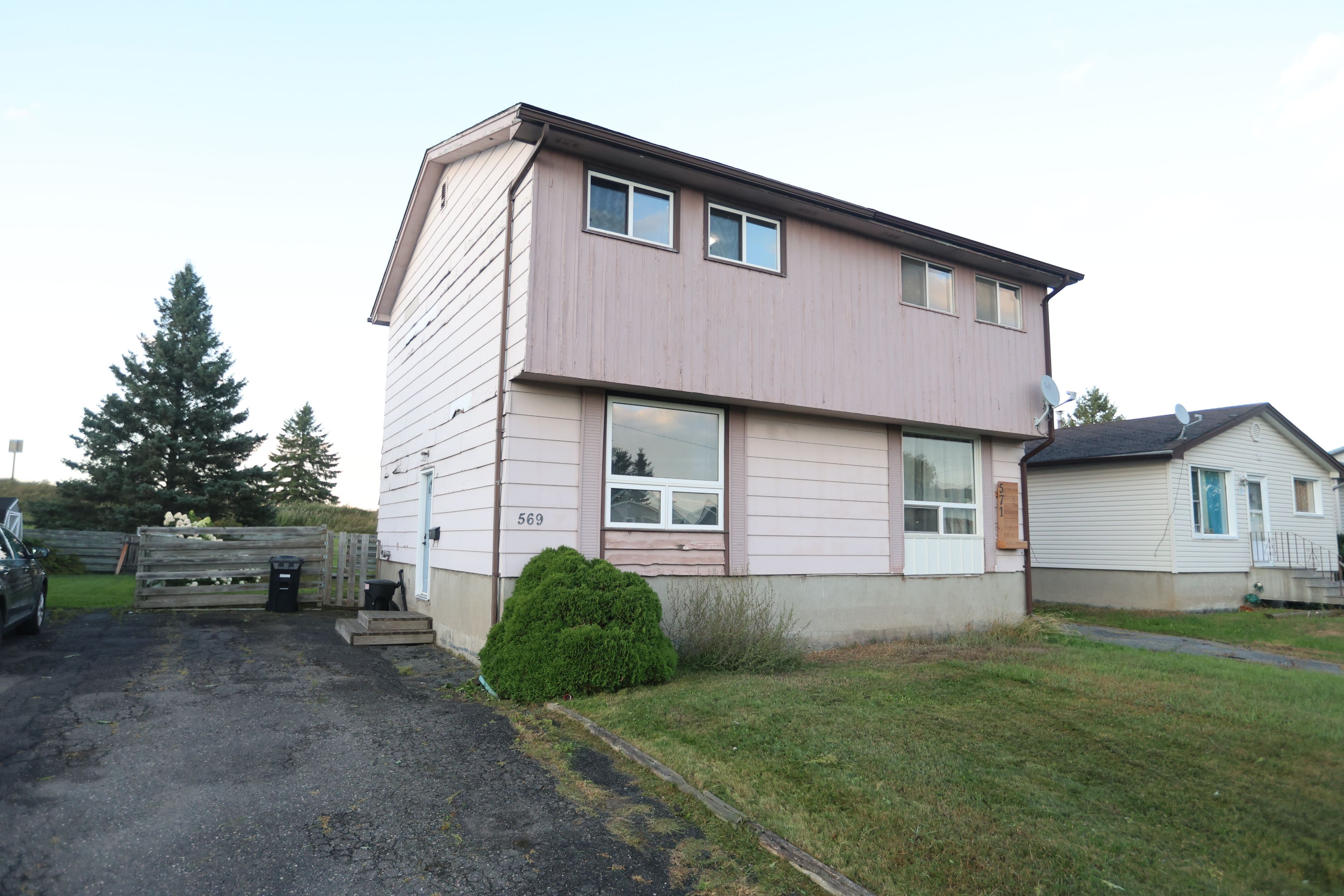 569 Mcgill Crescent, Thunder Bay, On P7c 5a9