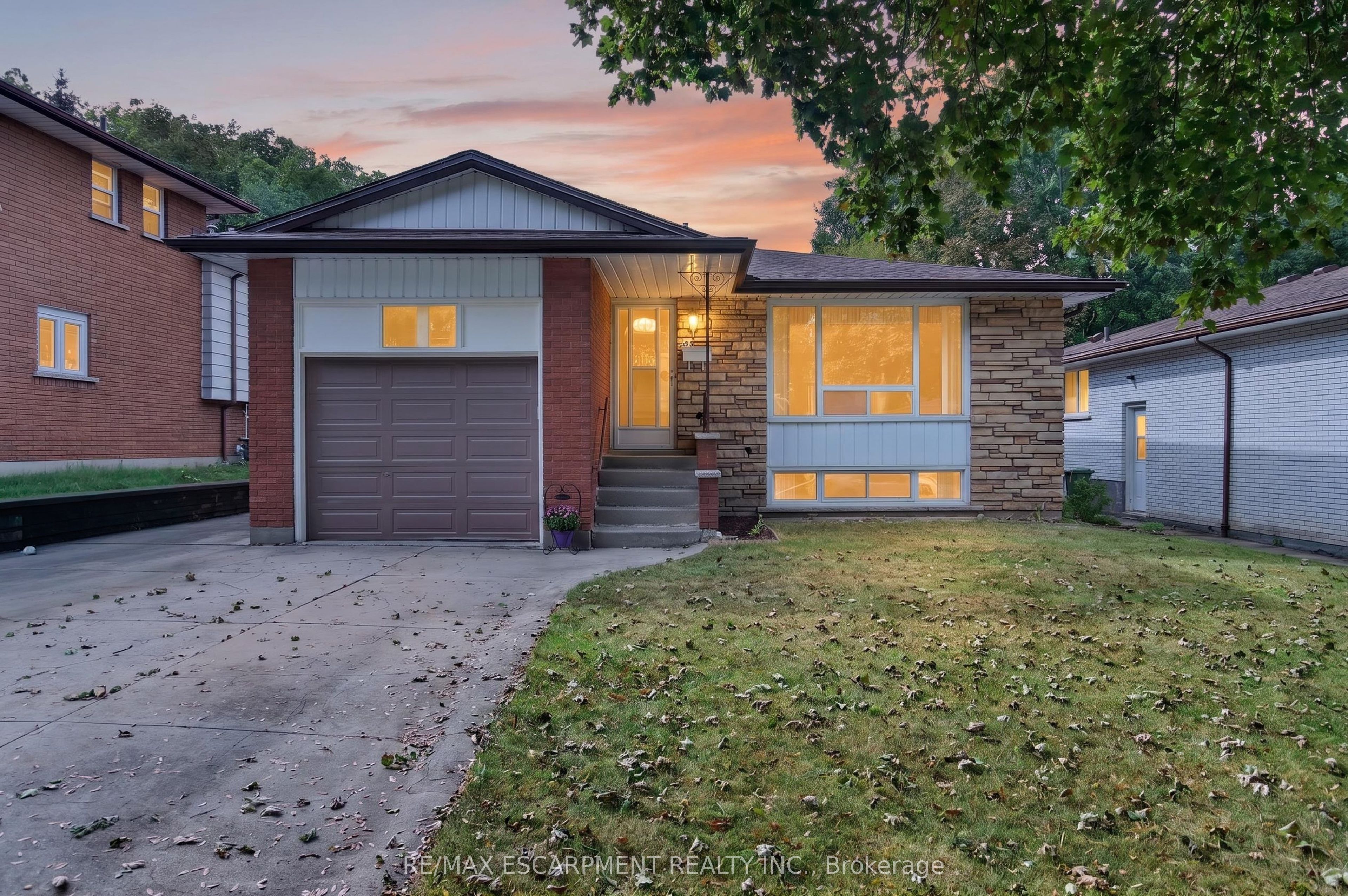 80 Sarasota Avenue, Hamilton, On L9c 3x5
