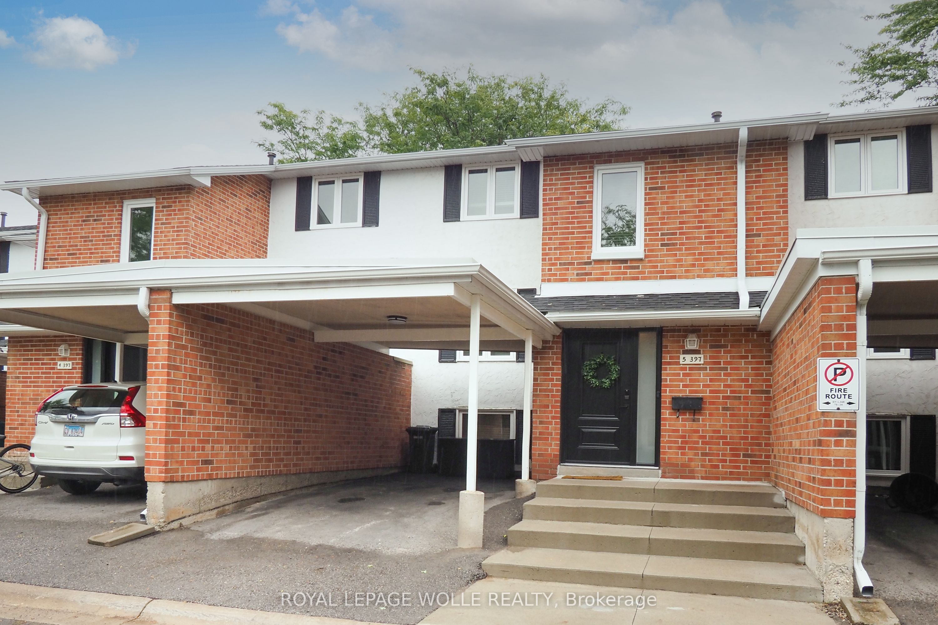 397 Keats Way 5, Waterloo, On N2l 5s7