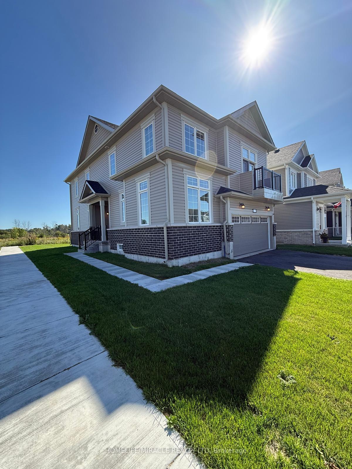 128 Oakmont Drive, Loyalist, On K0h 1g0