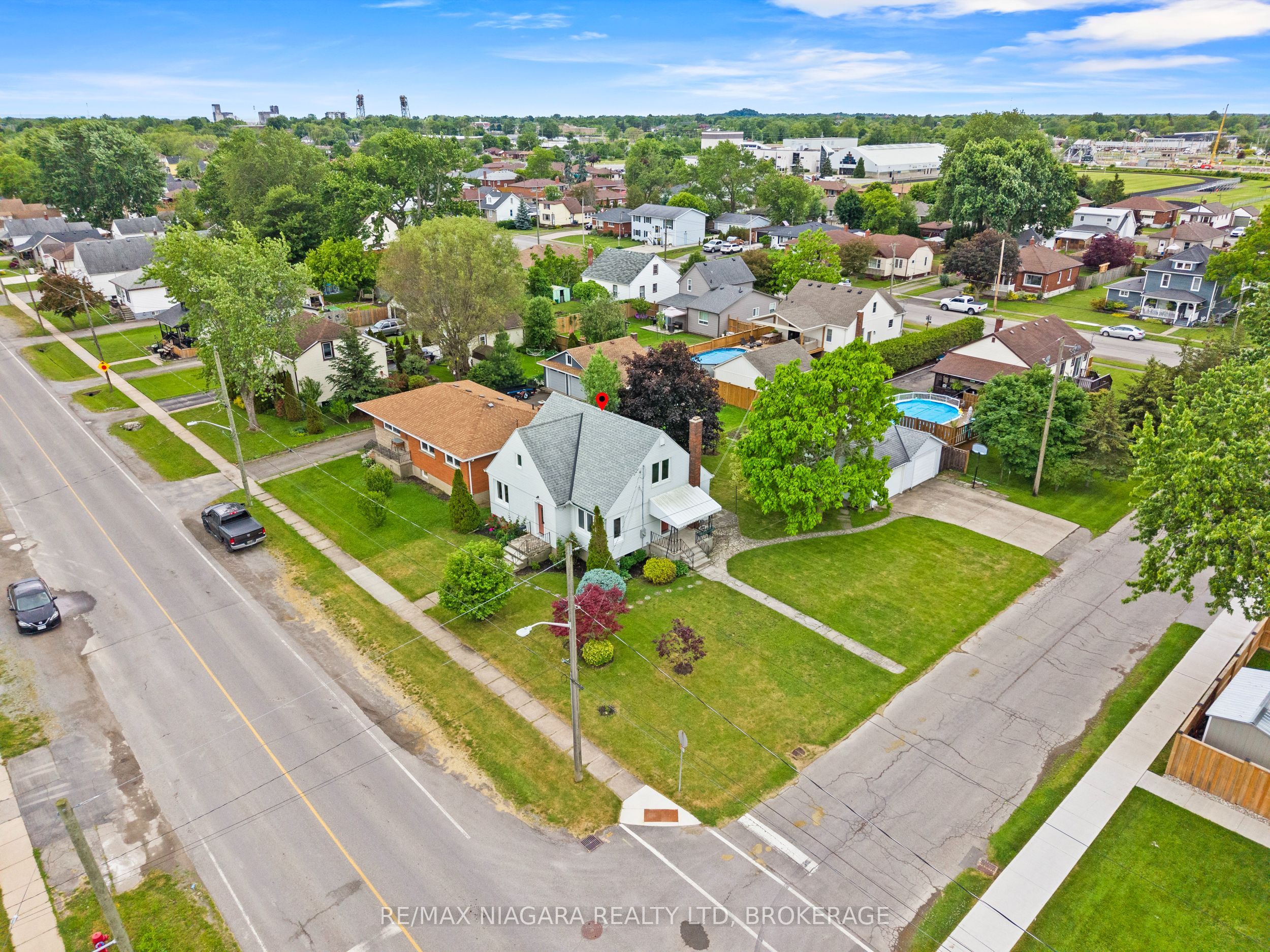 230 Wellington Street, Port Colborne, On L3k 2k2