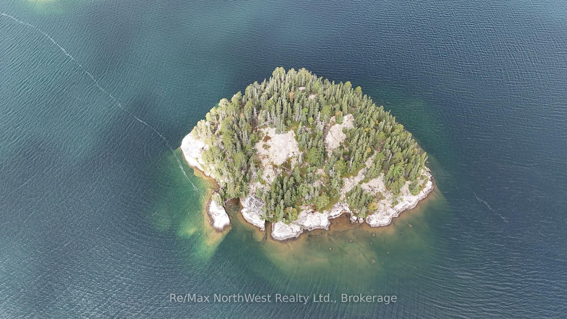 Island Eb2114 Linklater Lake Island, Kenora Remote Area, On P0x 1h0