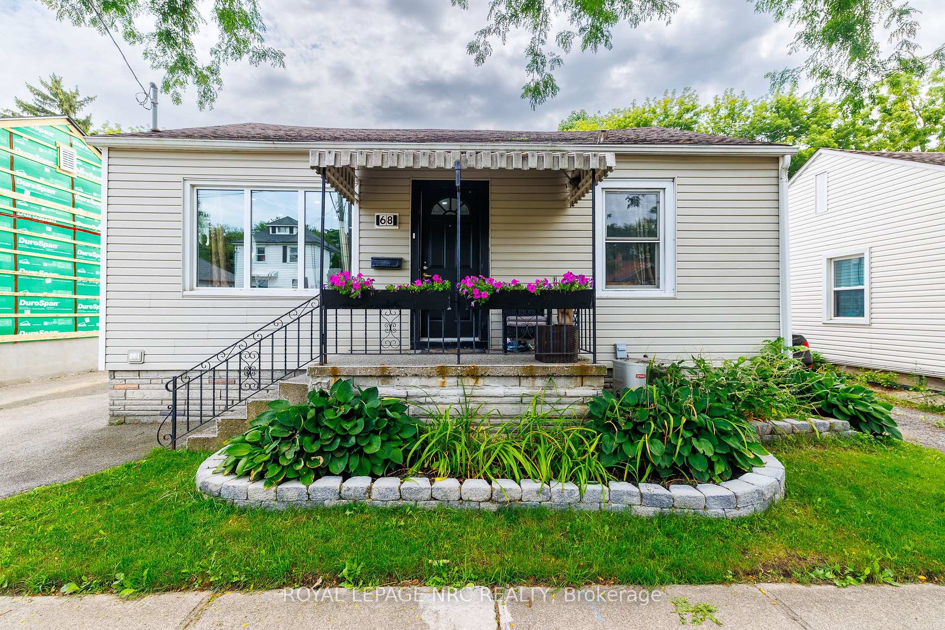 68 Carlton Street, St. Catharines, On L2r 1p8