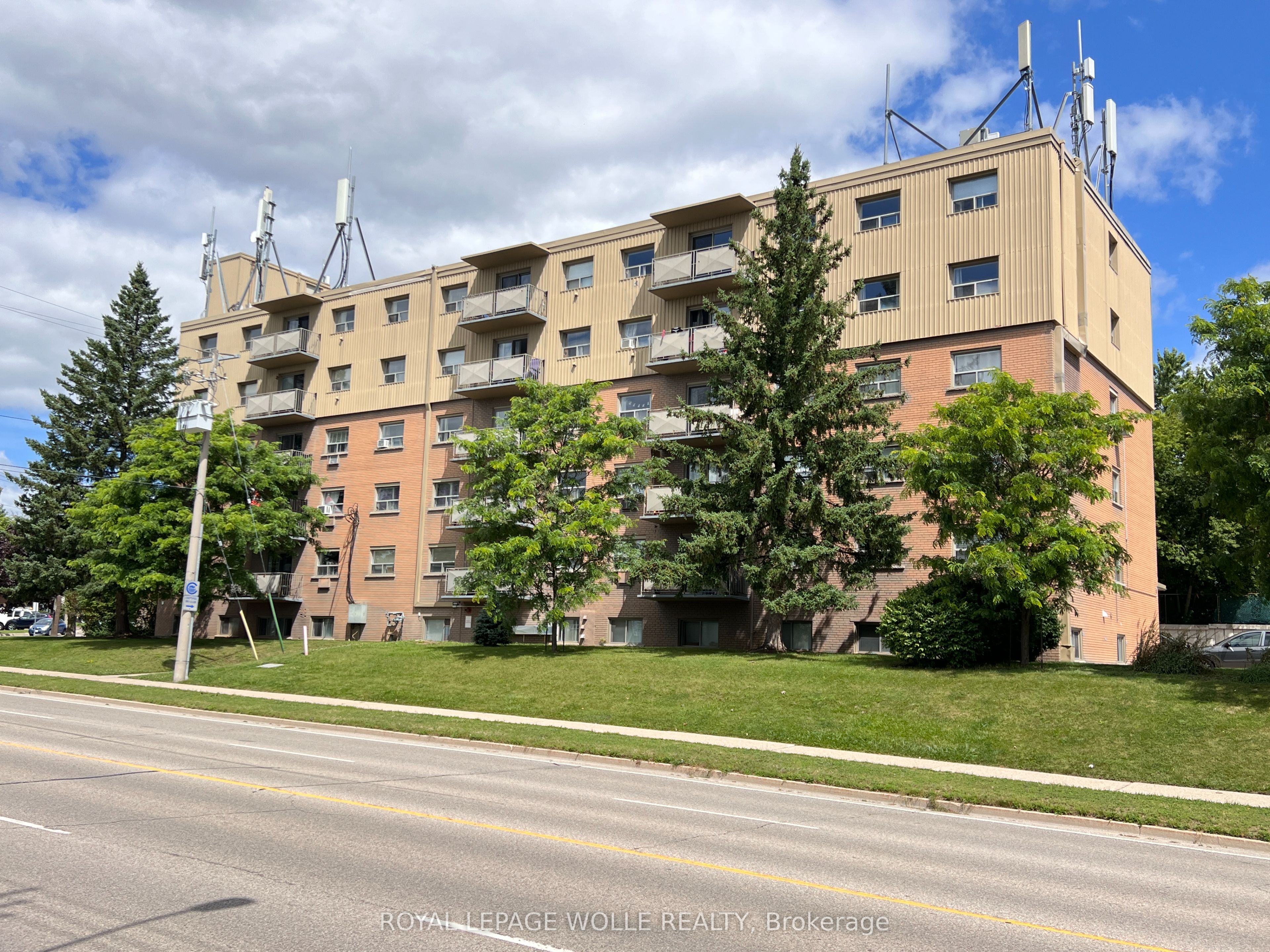 283 Fairway Road N 503, Kitchener, On N2a 2p1