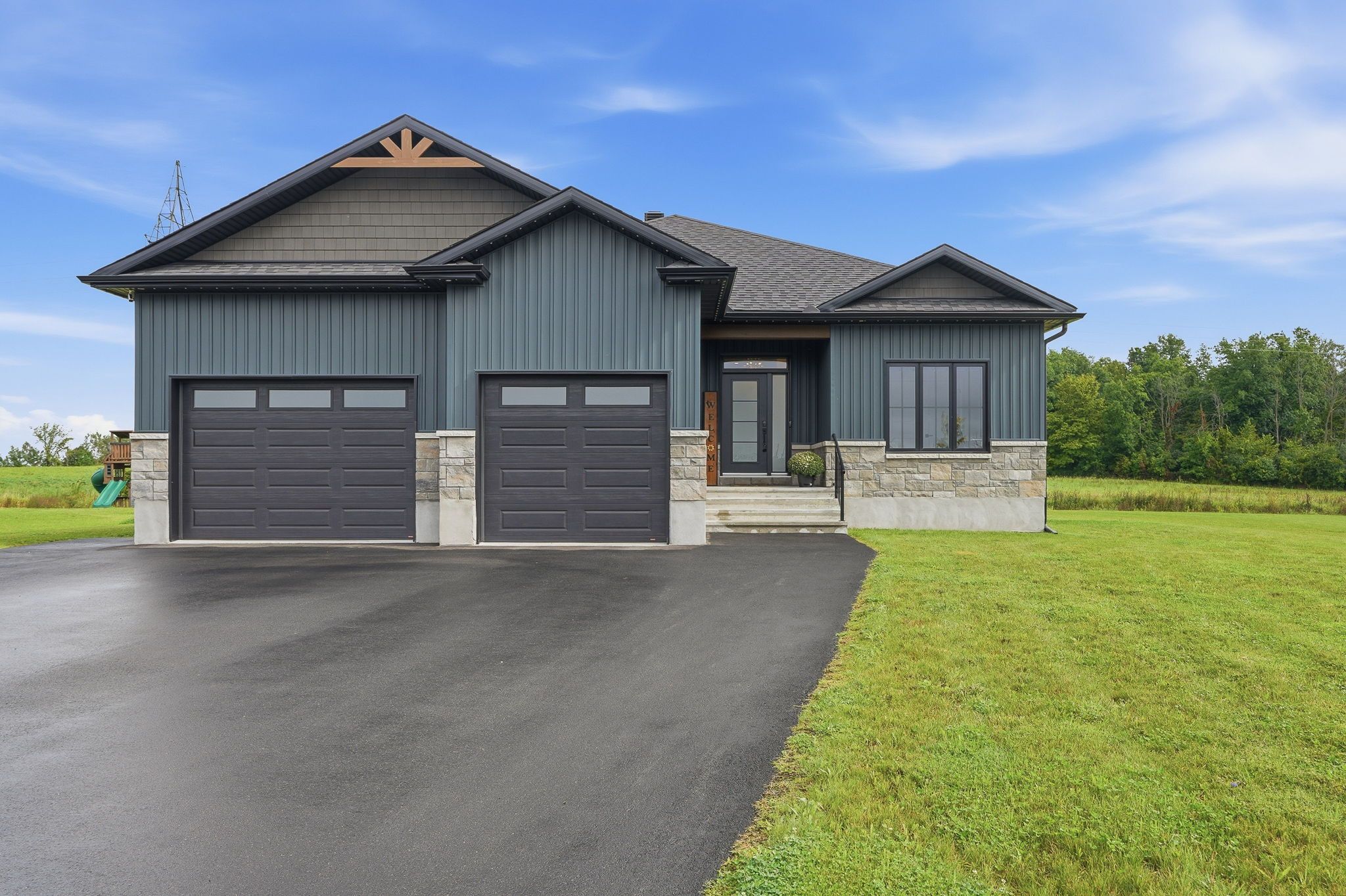 256 Trudeau Crescent, Russell, On K4r 0e2