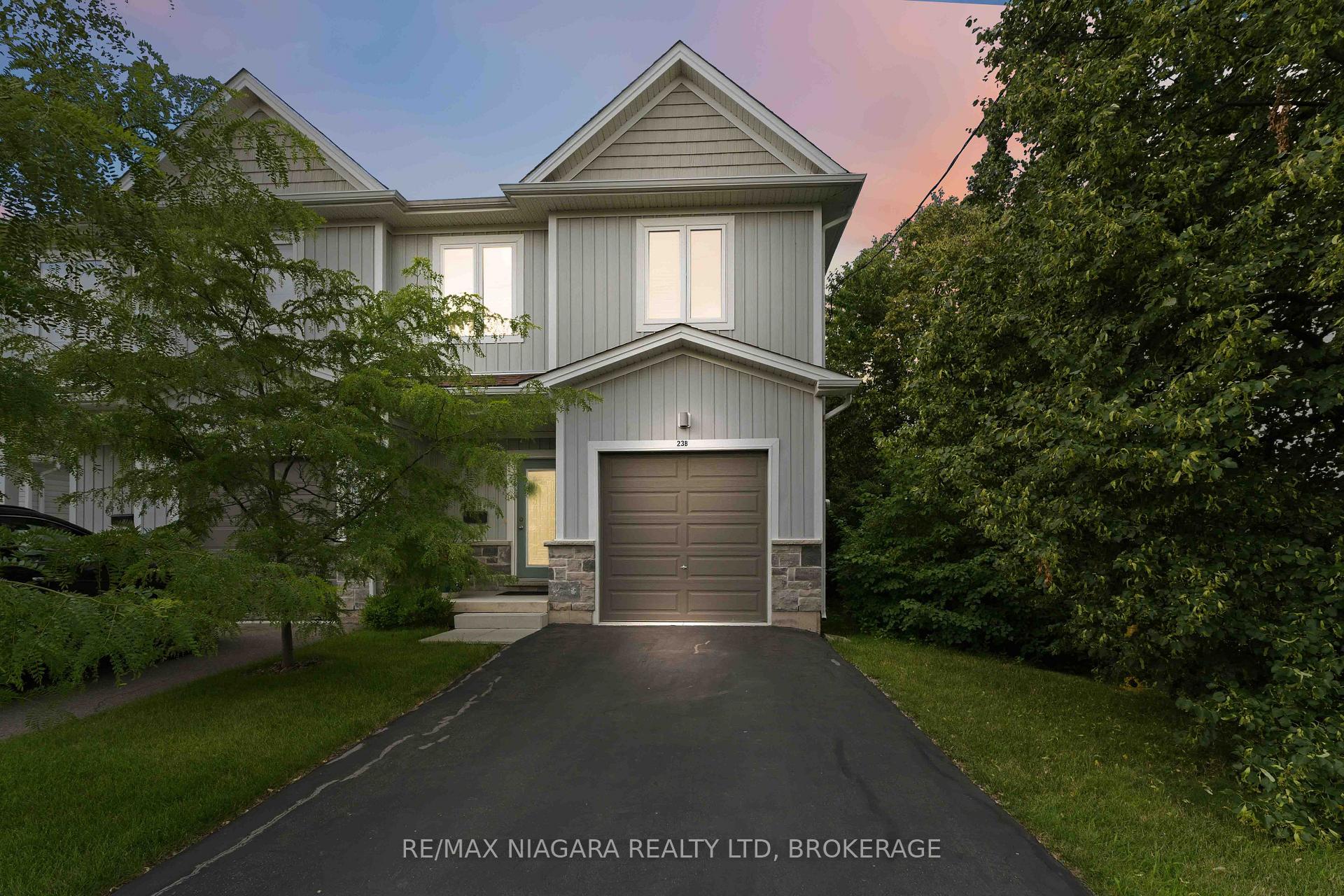 23b Bloomfield Avenue, St. Catharines, On L2p 1w8