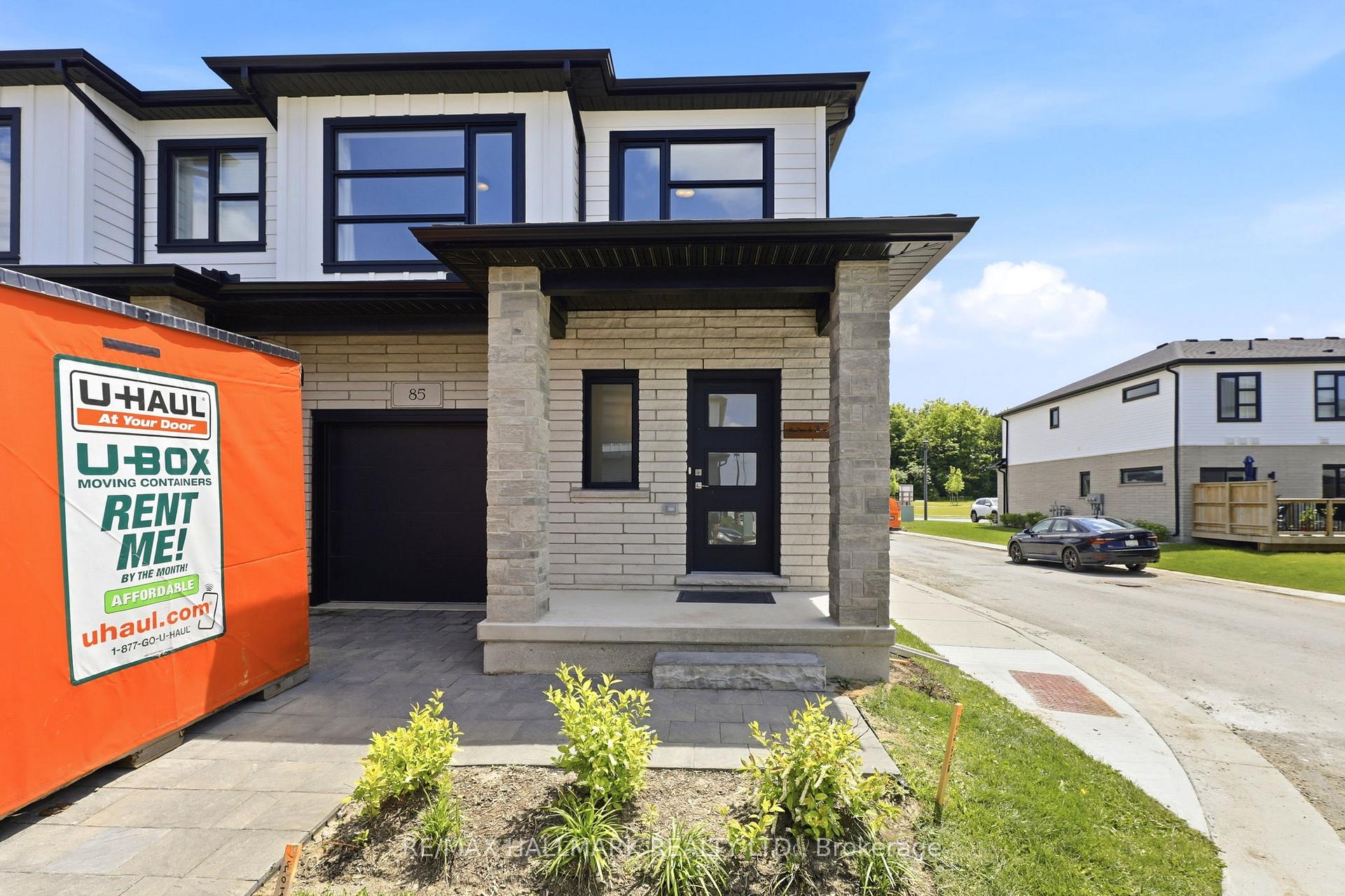 2700 Buroak Drive 85, London North, On N6g 0x4