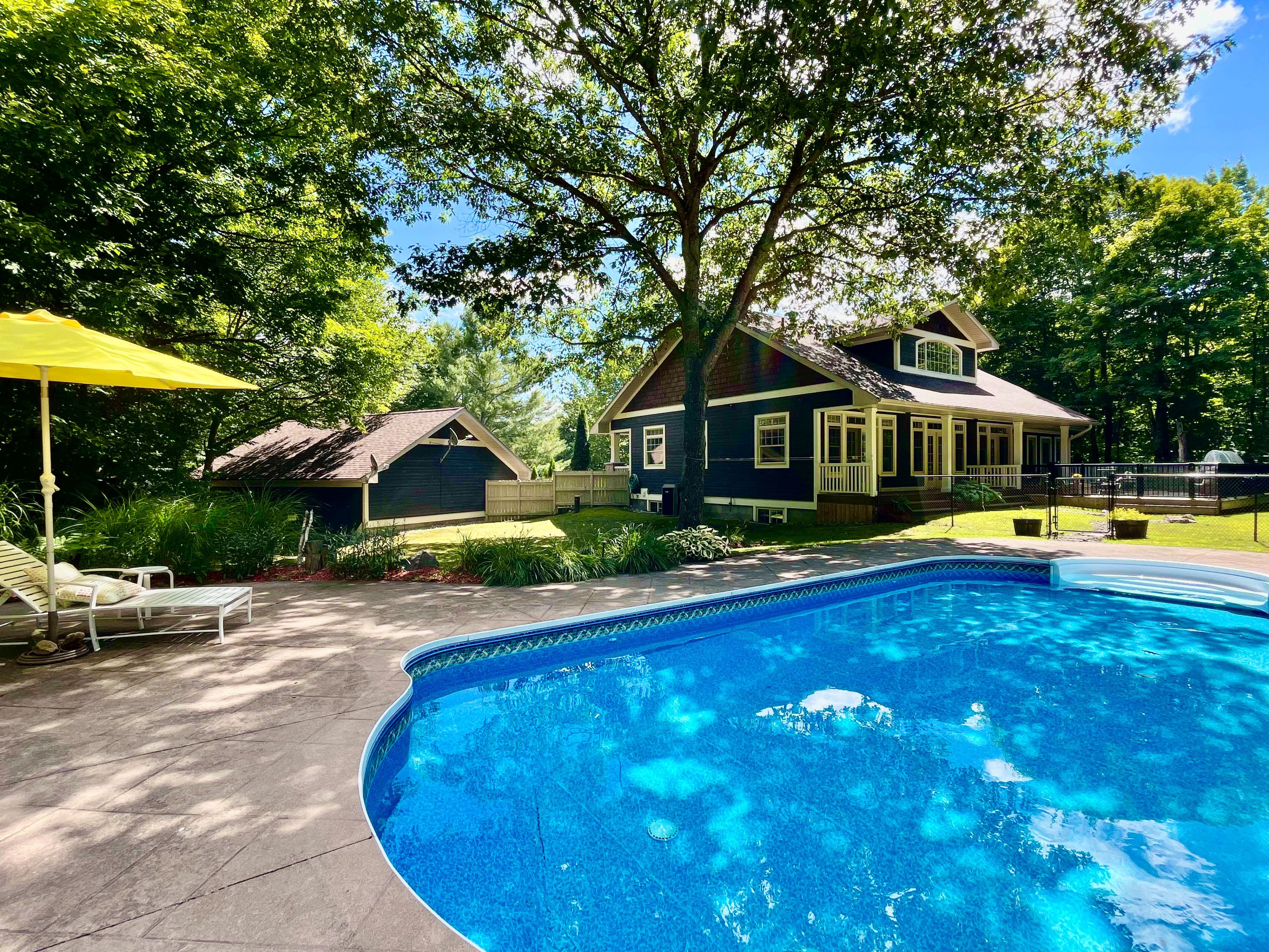 1474 Etwell Road, Huntsville, On P1h 2j2
