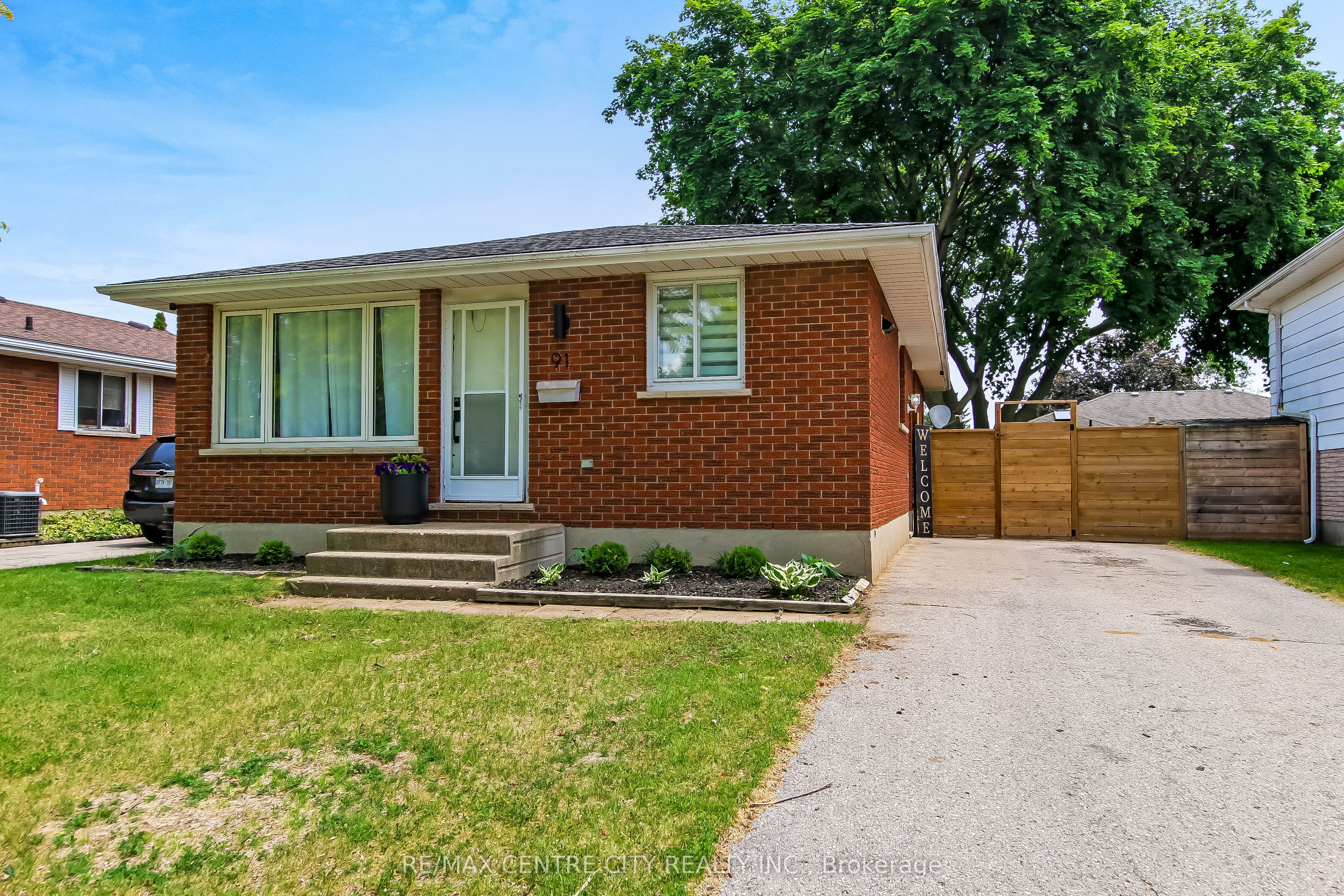 91 Moore Avenue, Aylmer, On N5h 2z8