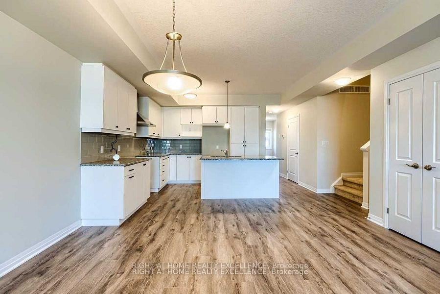 124 Seabrook Road 8, Kitchener, On N2r 0k1