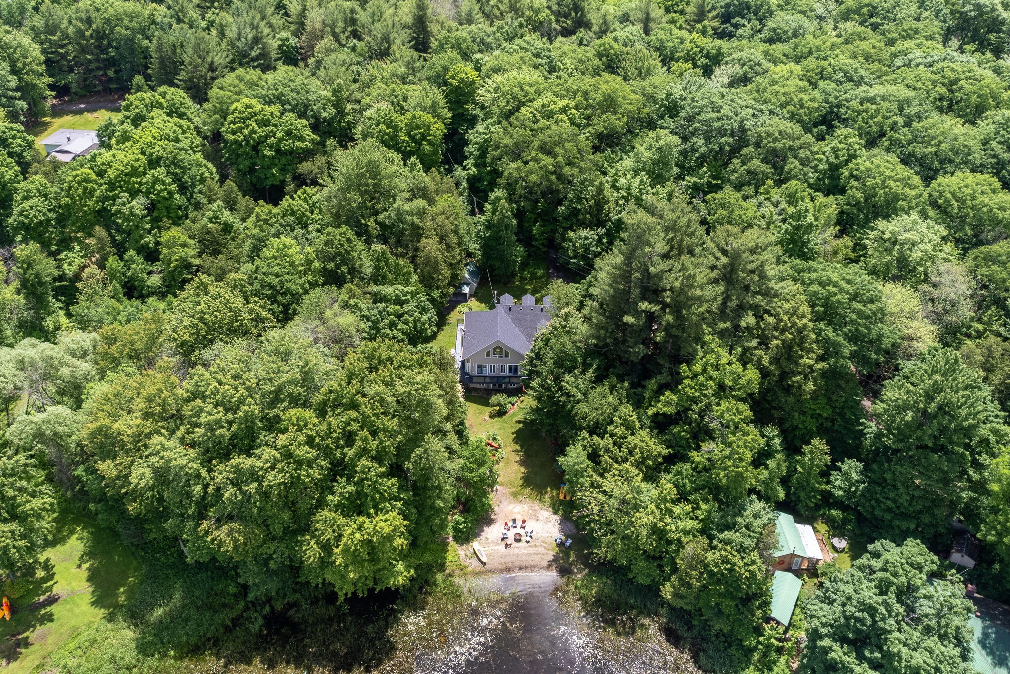17b Hughes Lane, Tweed, On K0k 3j0