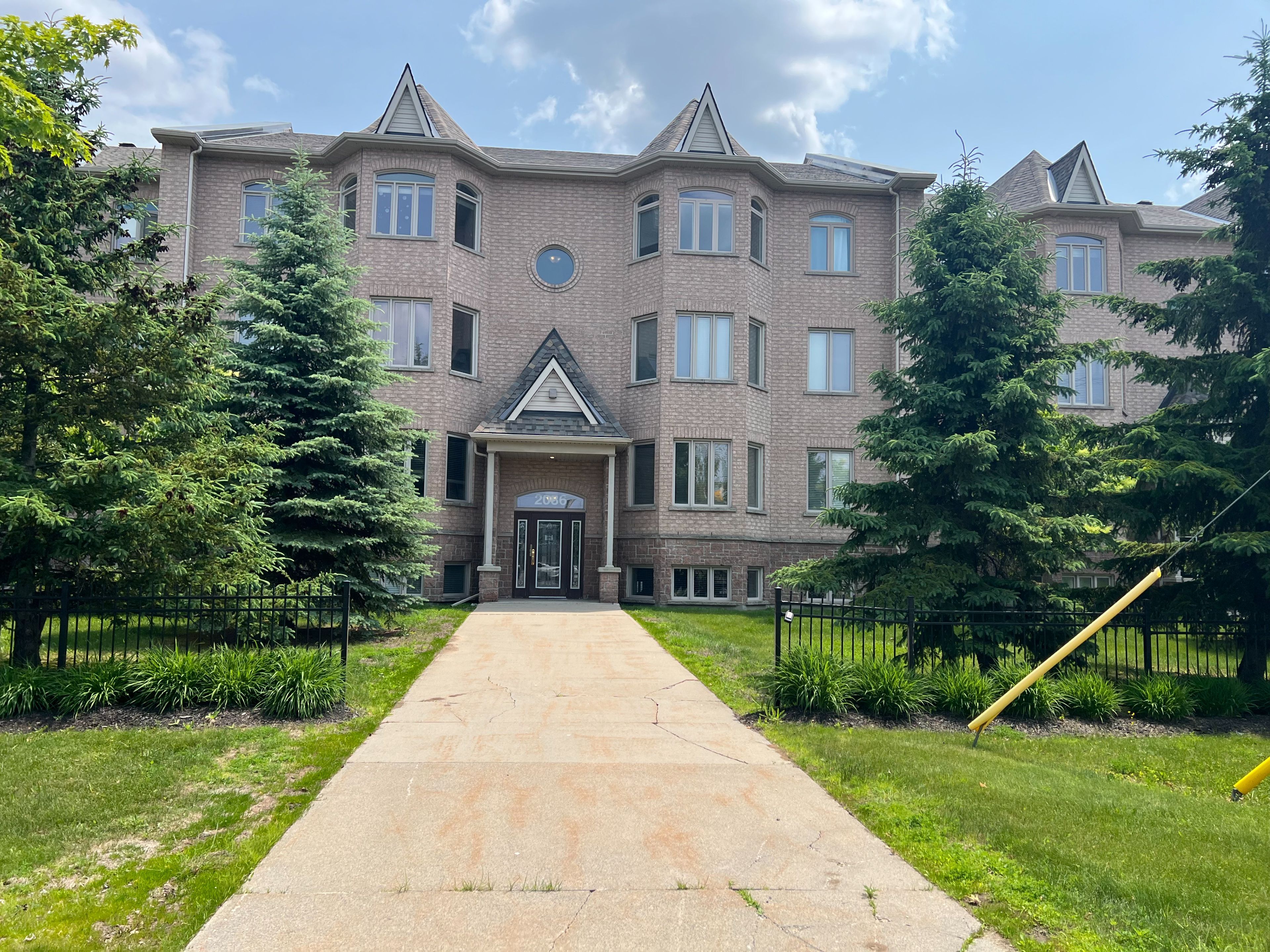 2086 Valin Street 1, Orleans - Cumberland And Area, On K4a 0b9