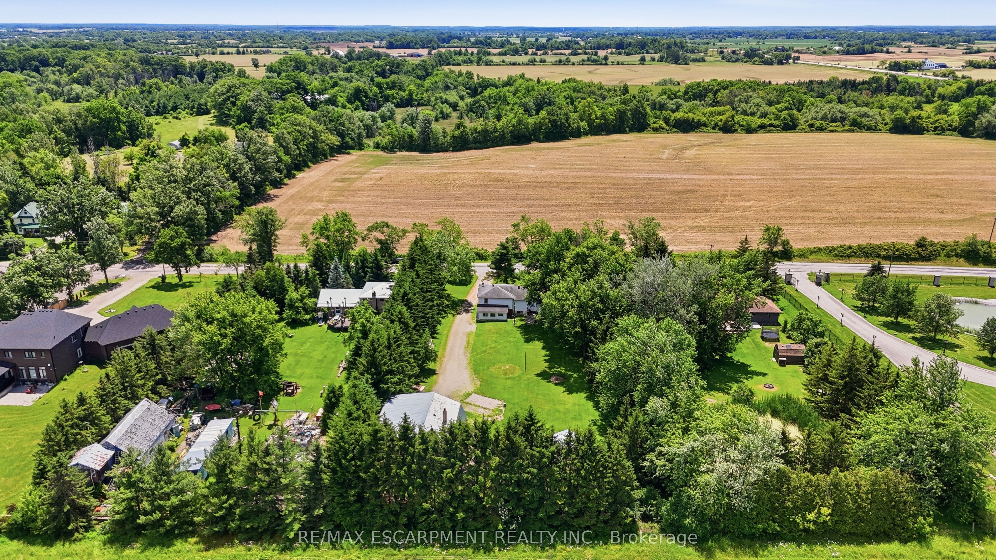 8404 Chippewa Road, Hamilton, On L0r 1w0