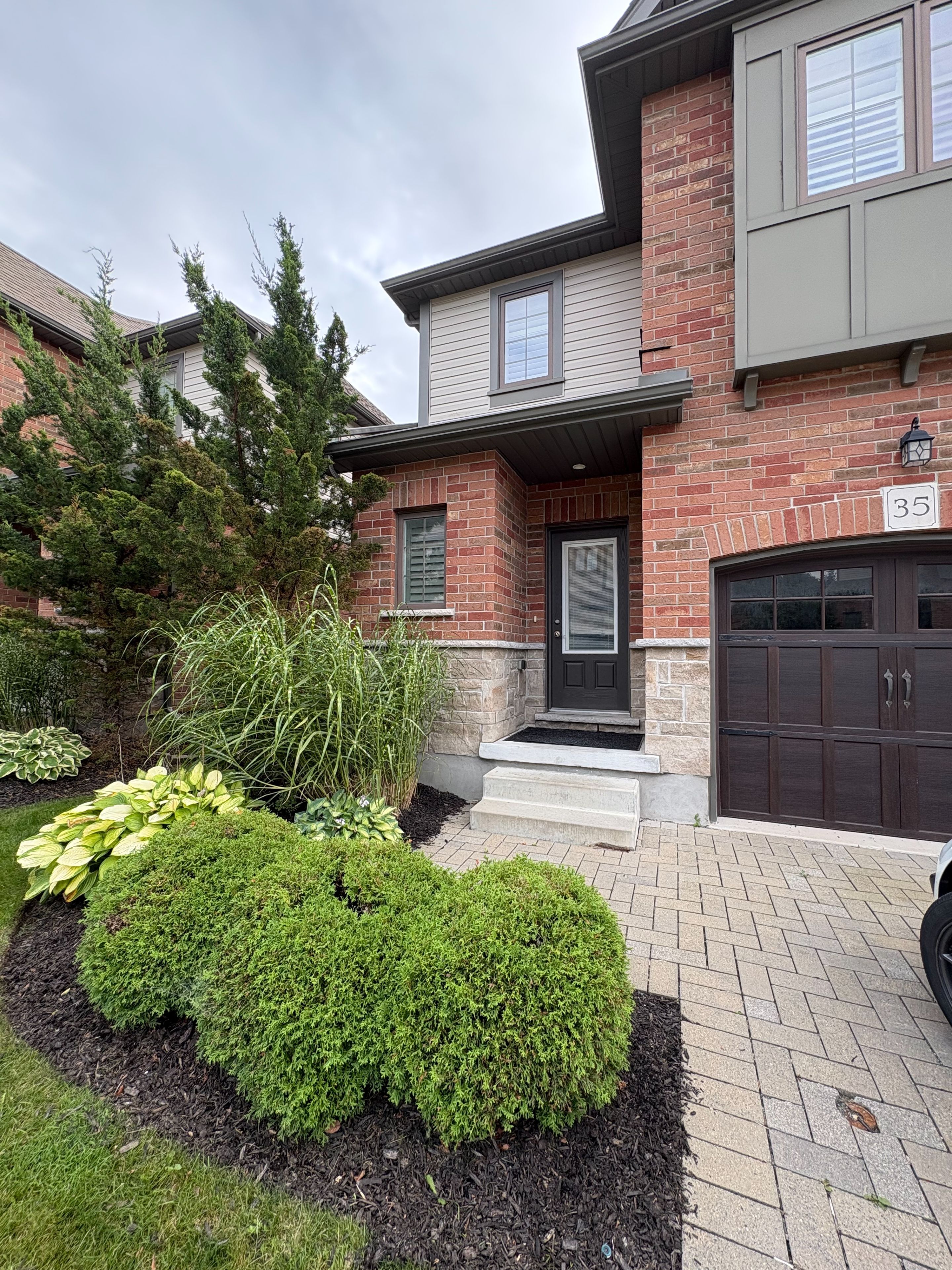 146 Downey Road 35, Guelph, On N1c 1a3