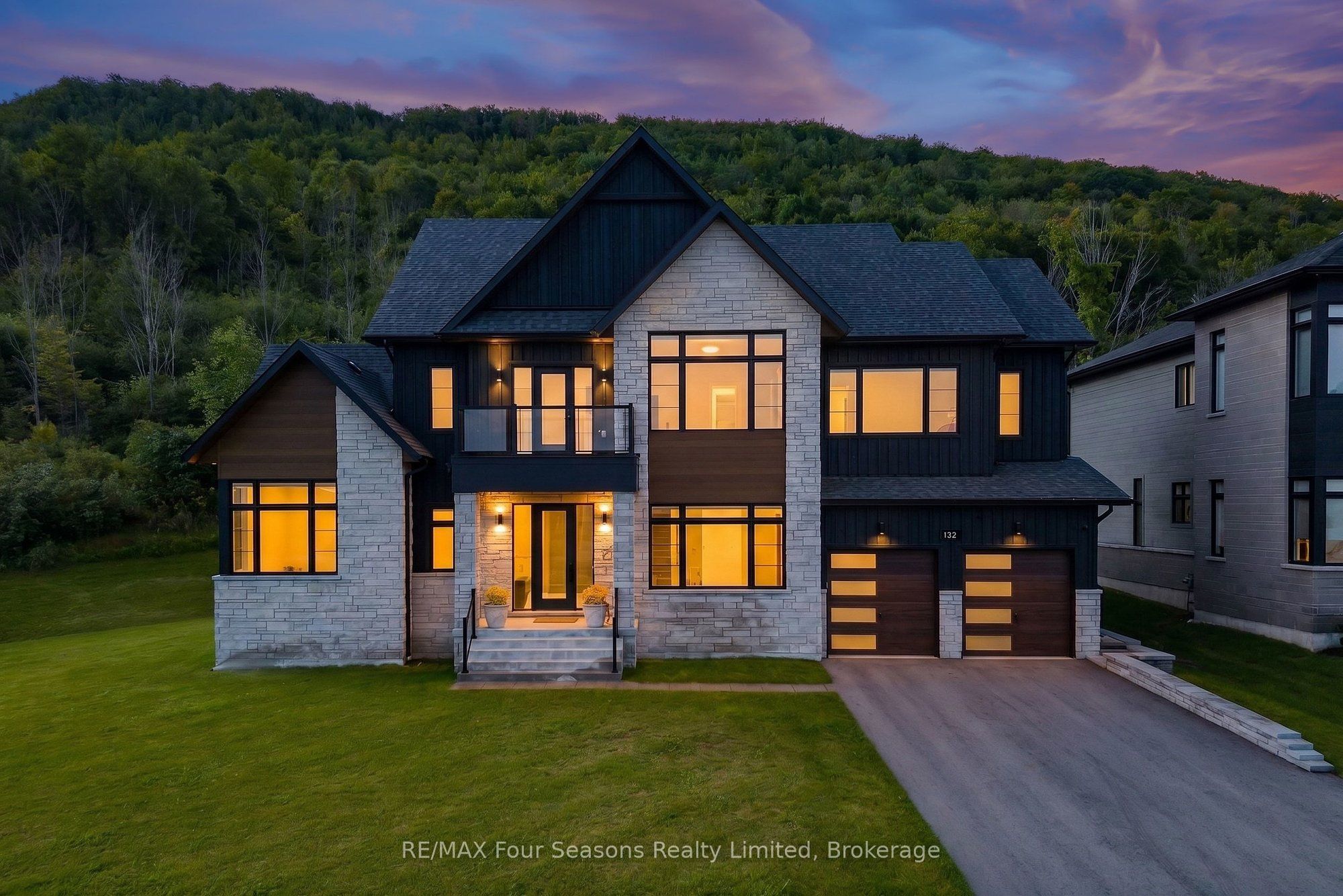 132 Dorothy Drive, Blue Mountains, On N0h 2p0