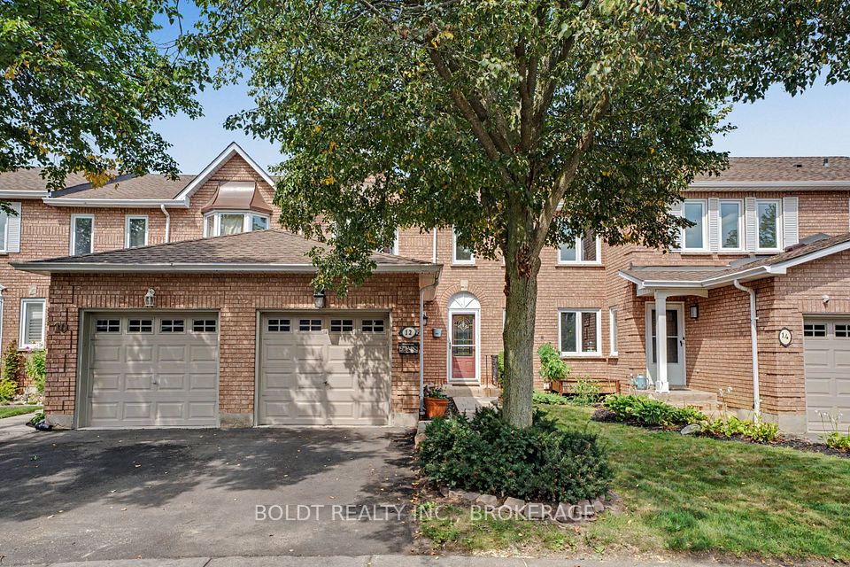 7 Davidson Boulevard 12, Hamilton, On L9h 6y7