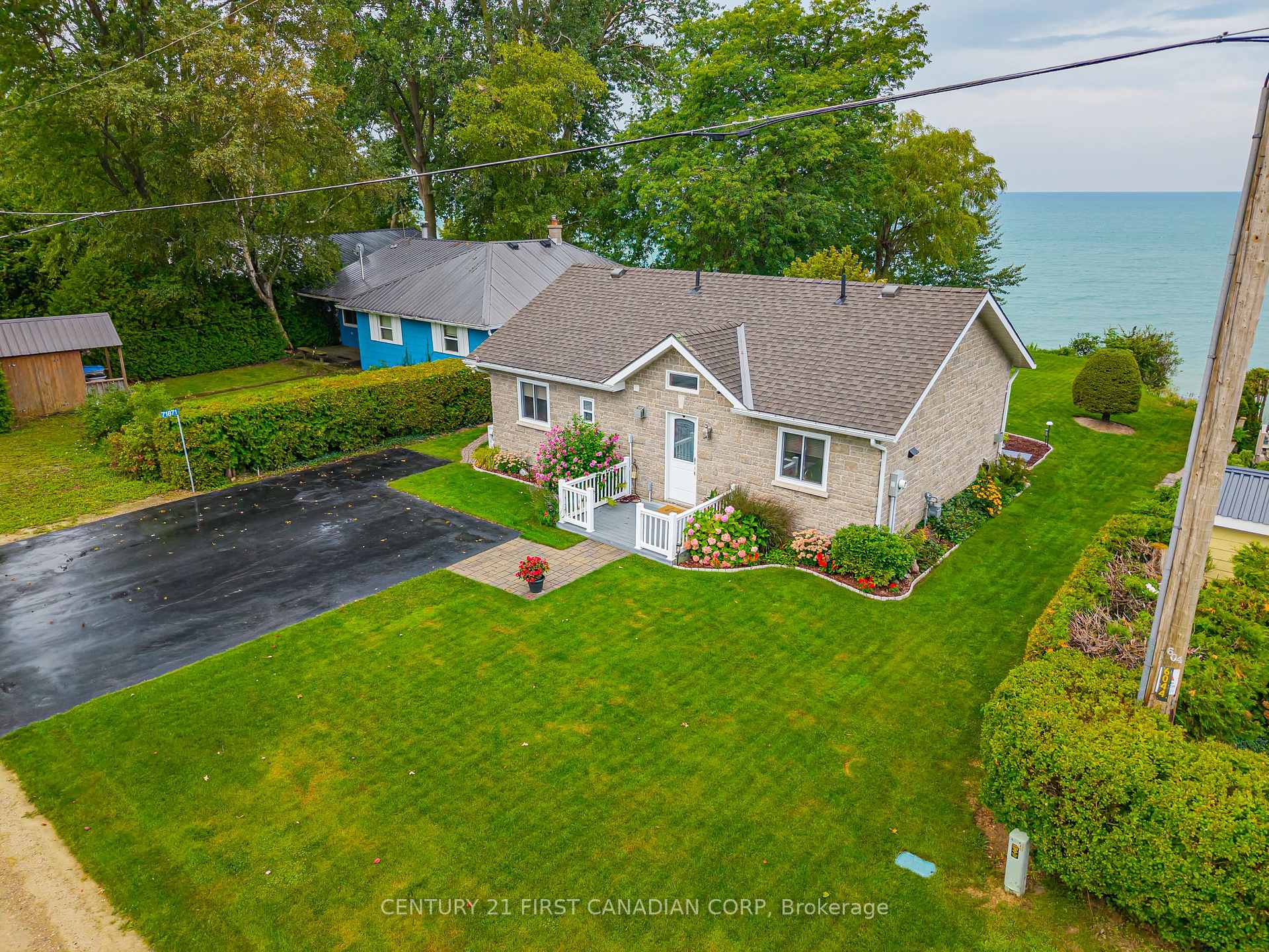 71871 Sunview Avenue, Bluewater, On N0m 1n0