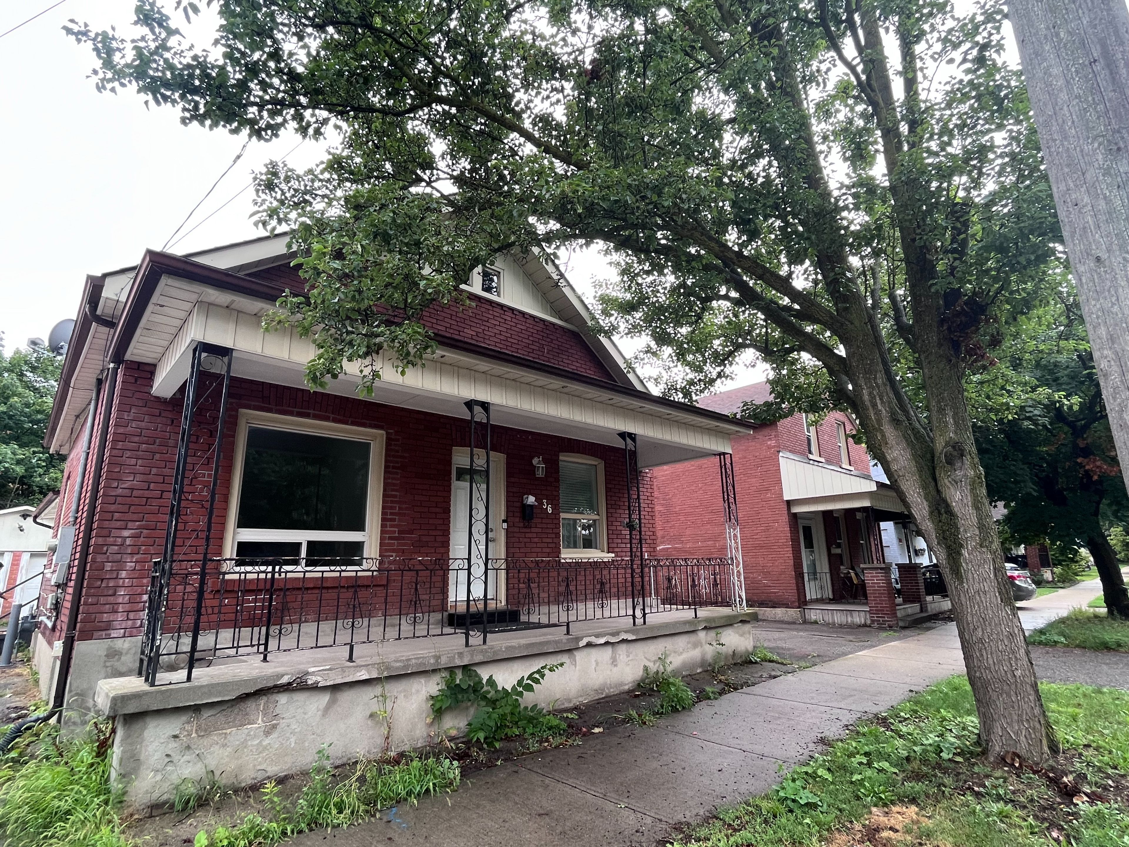 36 Pearl Street, Brantford, On N3t 3n6