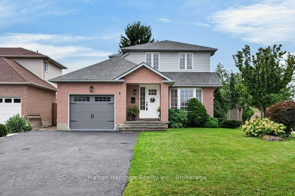 2 Luciano Court, Hamilton, On L9a 5g4