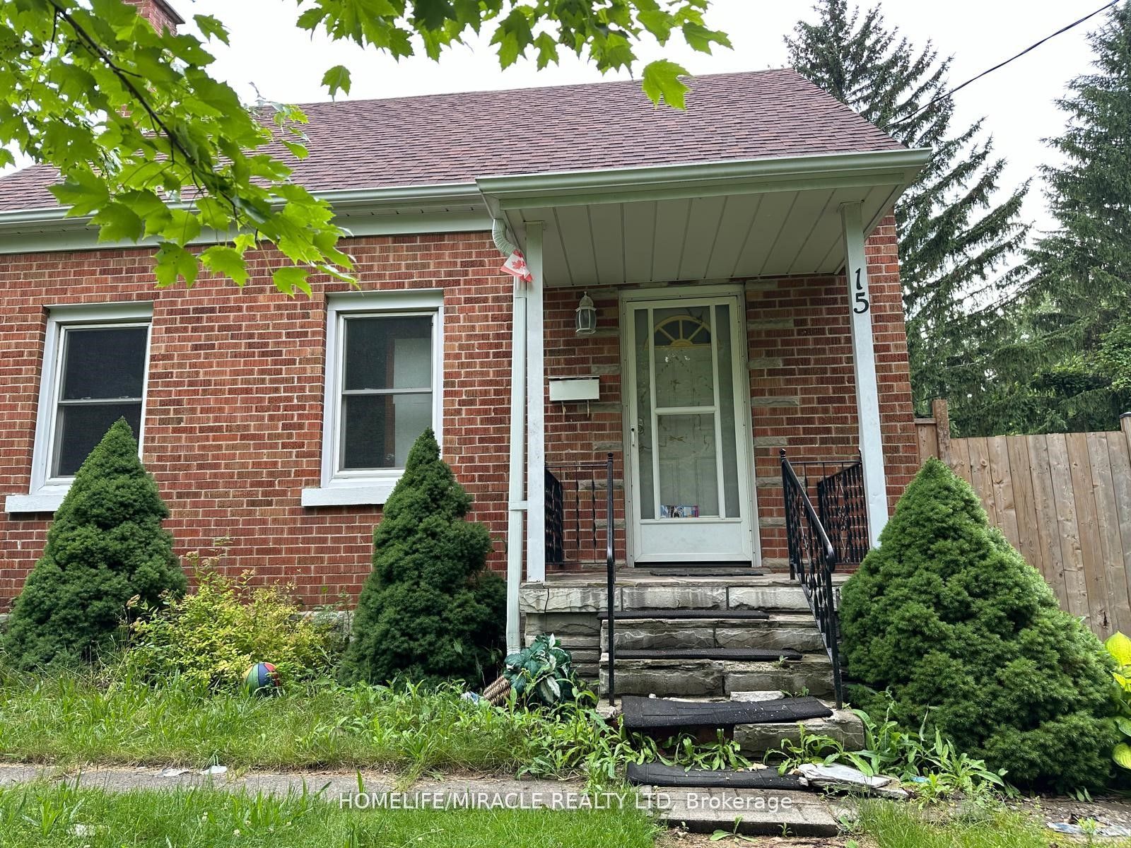 15 Beverley Street, Waterloo, On N2l 2h5