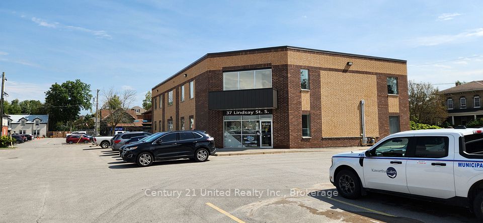 33 Lindsay Street S, Kawartha Lakes, On K9v 2m2