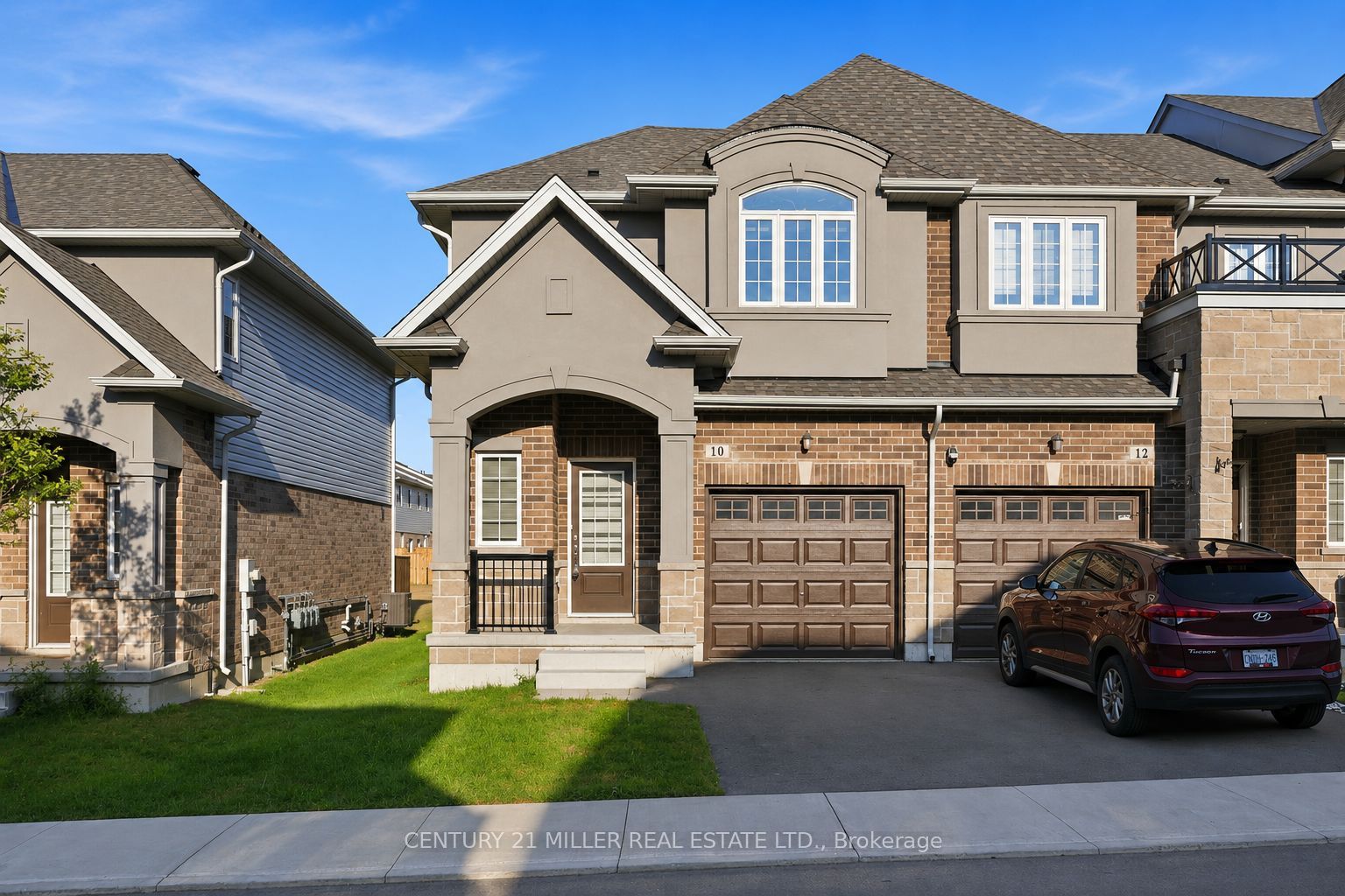 10 Linden Park Lane, Hamilton, On L9a 1y1