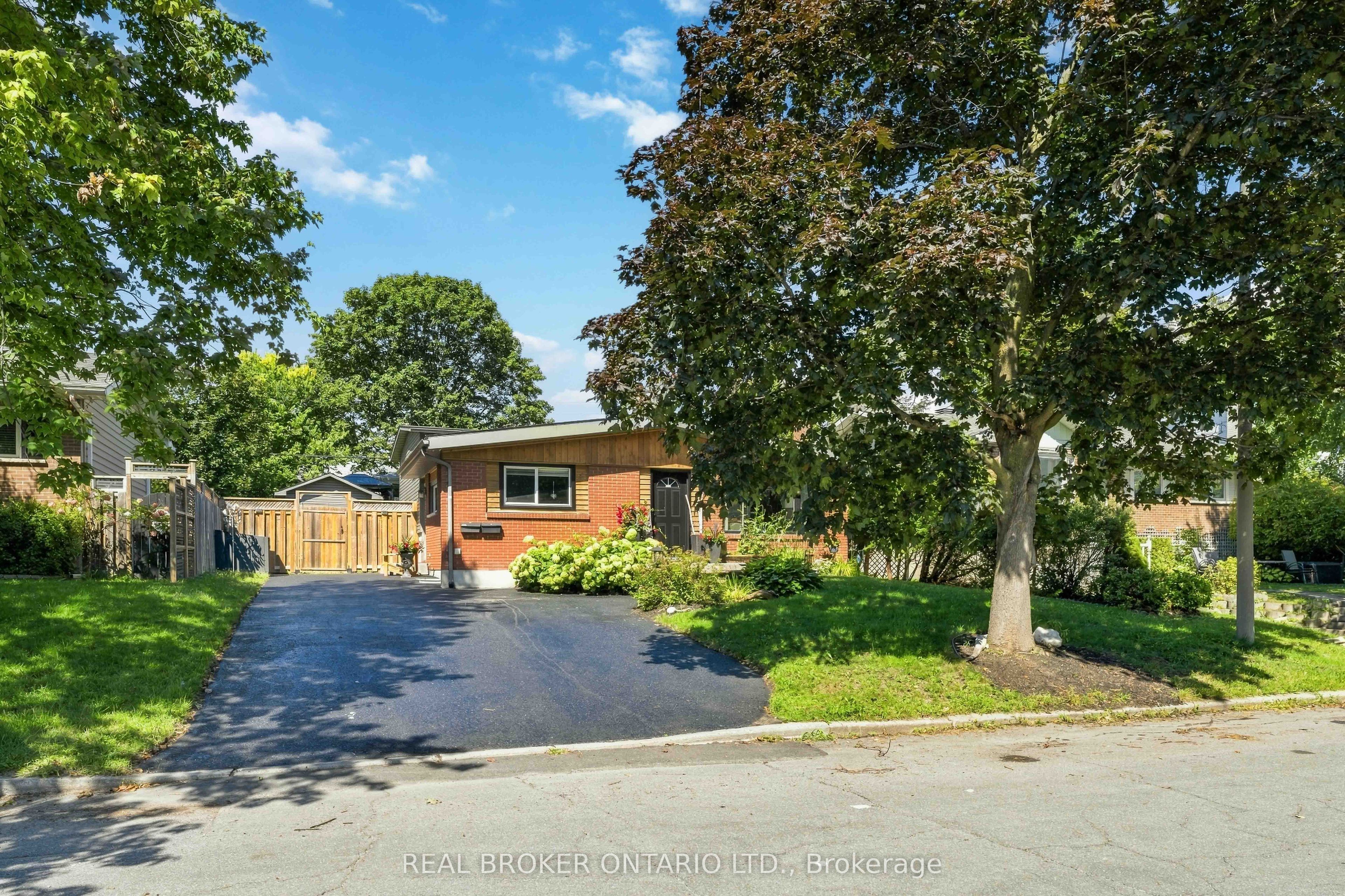 1849 Florida Avenue, Alta Vista And Area, On K1h 6y9
