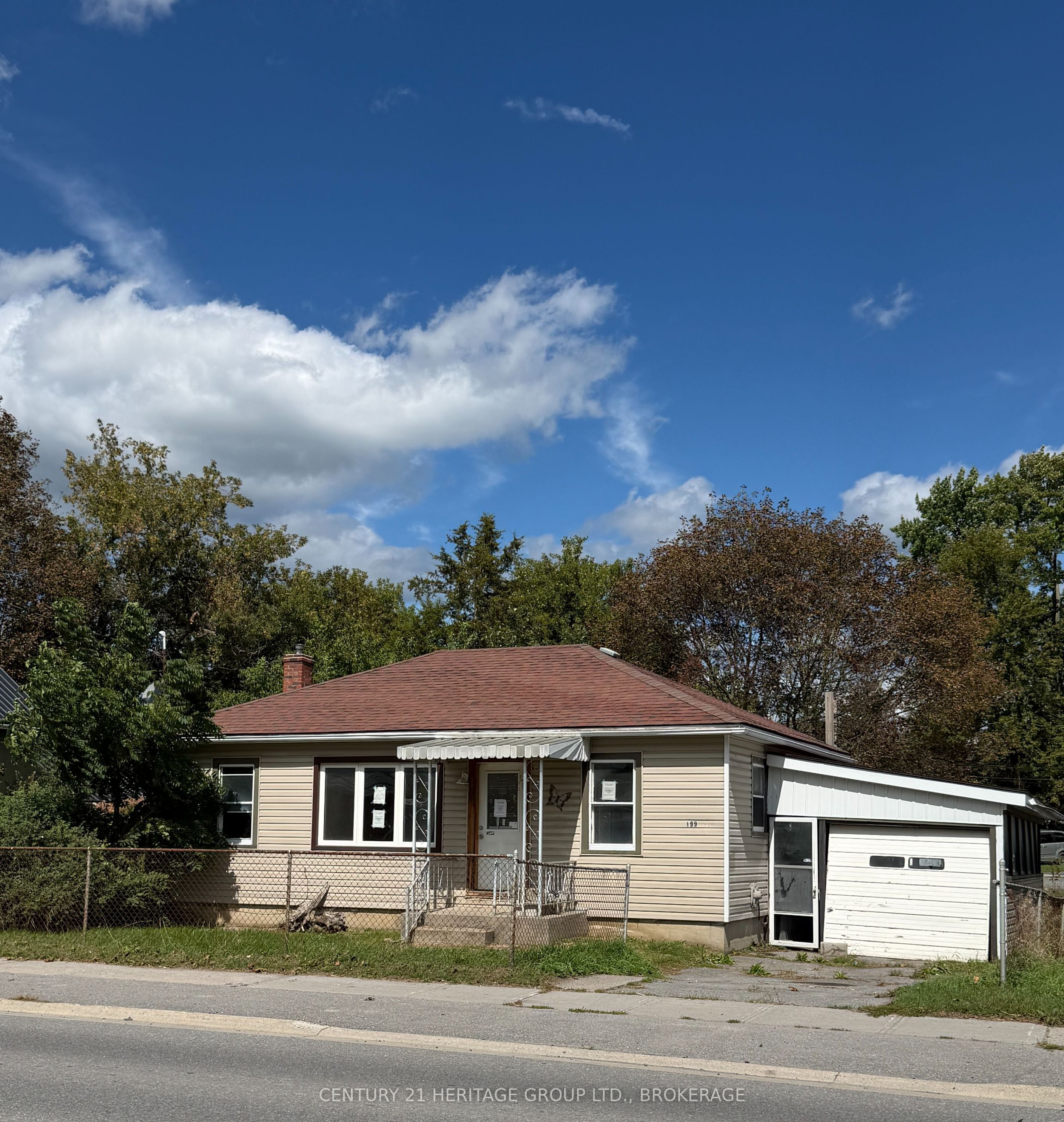 199 Belleville Road, Greater Napanee, On K7r 2r4