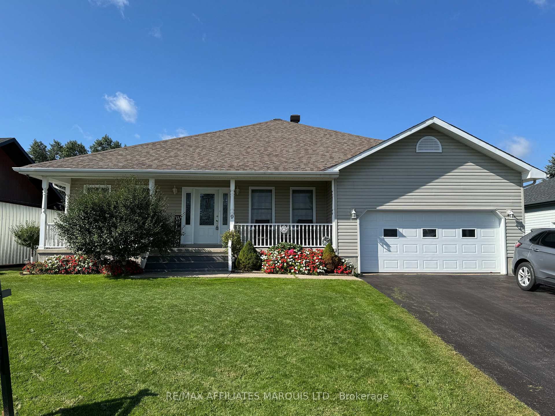9 Grove Street, South Dundas, On K0e 1k0