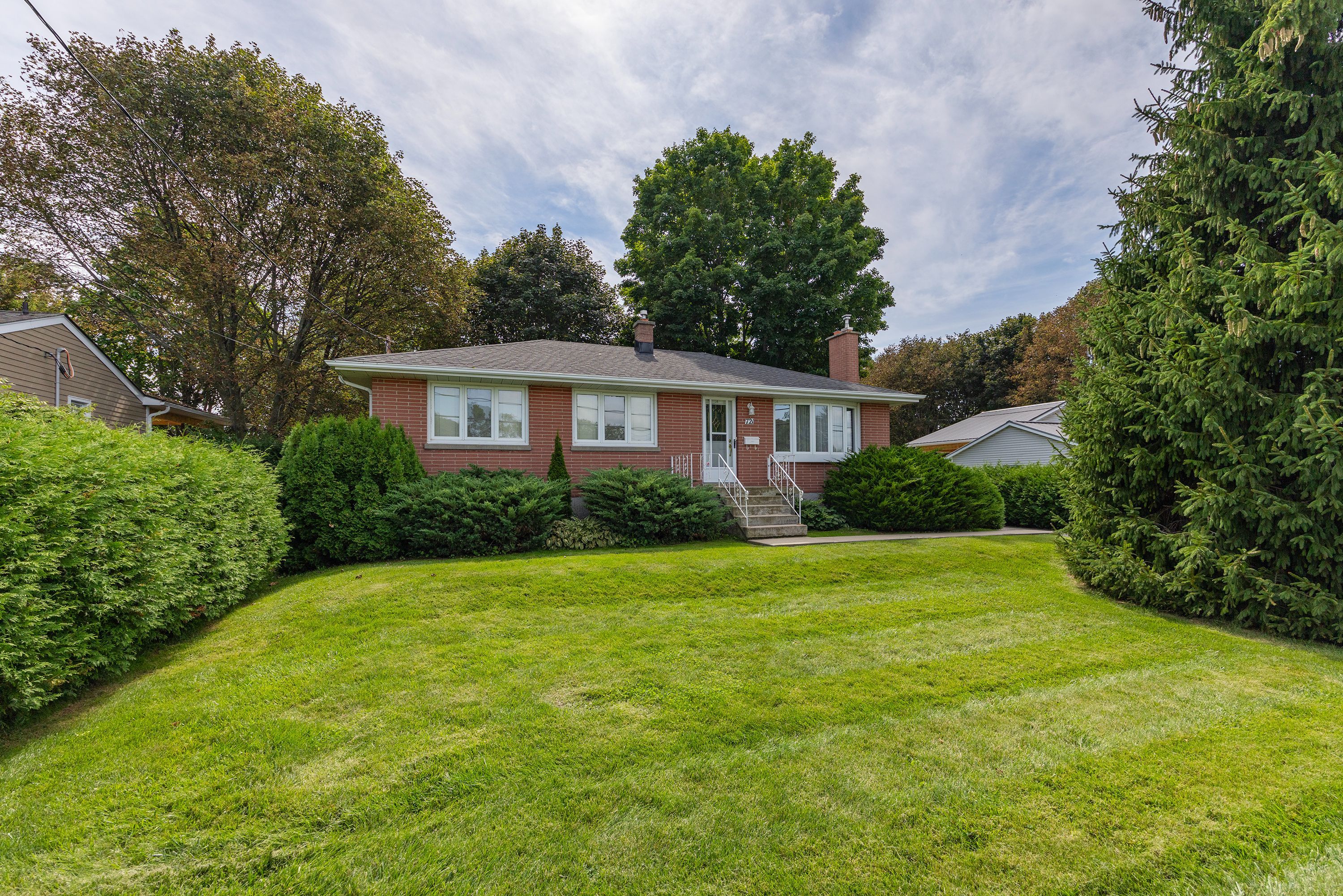 721 Front Road, Kingston, On K7m 5r6
