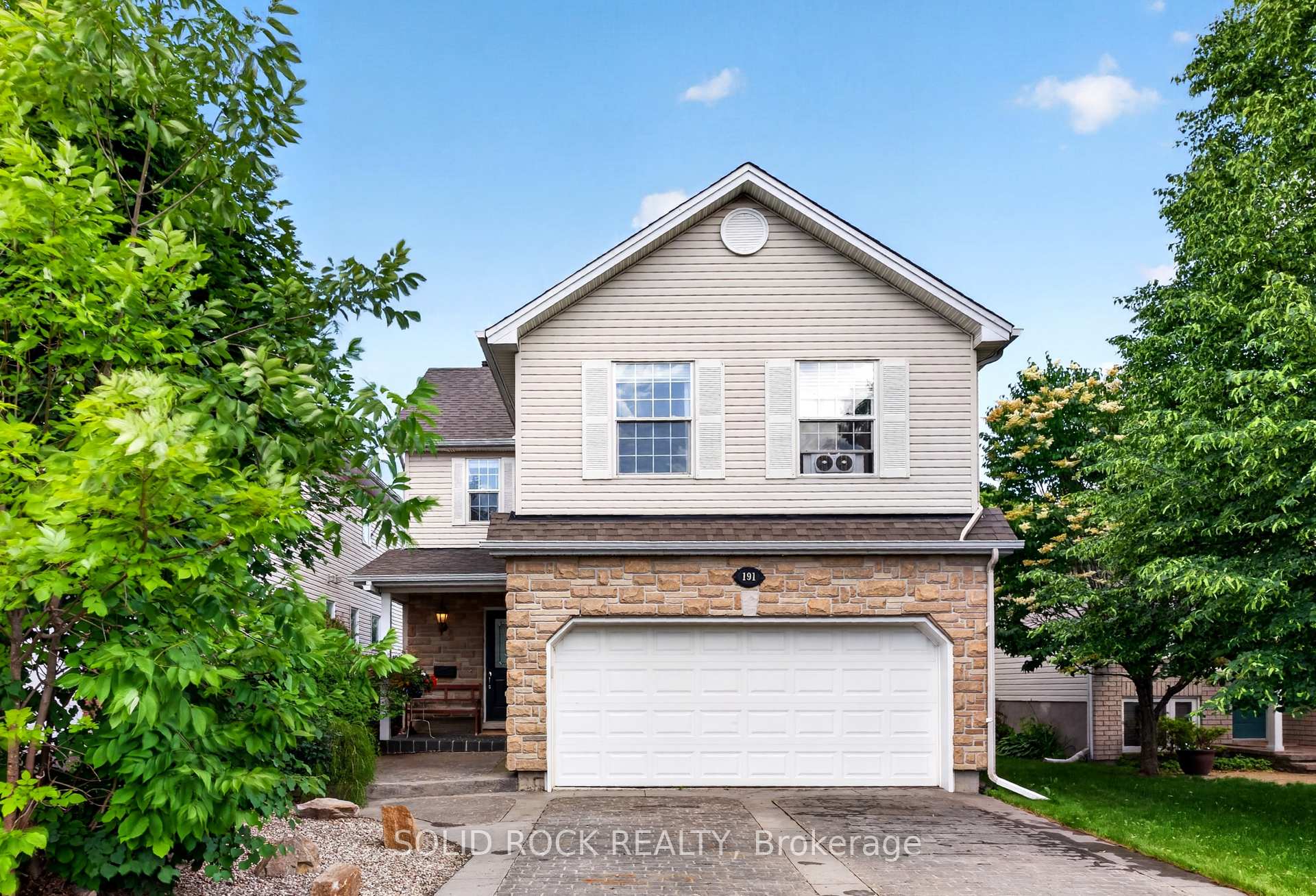 191 Yoho Drive, Kanata, On K2m 2n2