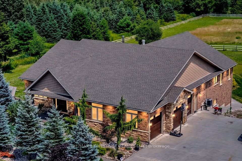 5593 Trafalgar Road, Erin, On N0b 1z0