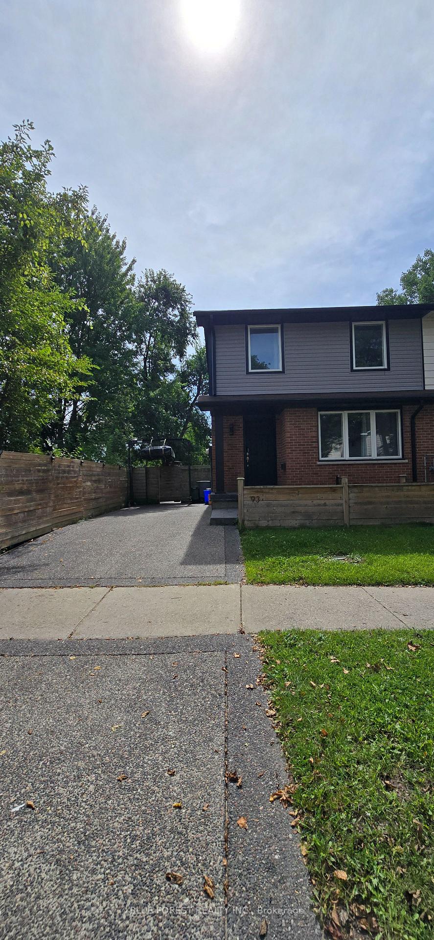 93 Elvira Crescent, London South, On N6e 2n1