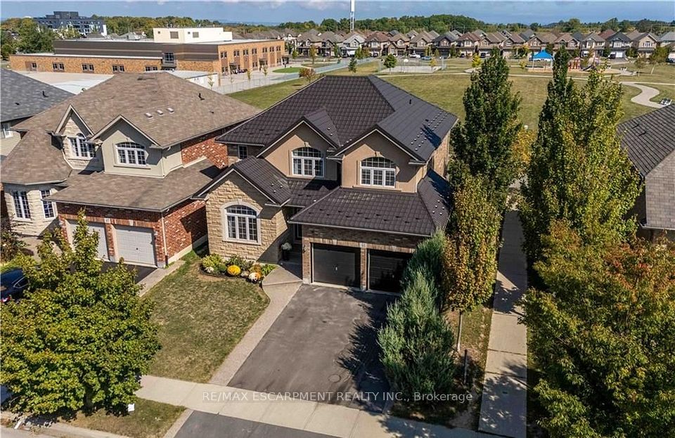 51 Showcase Drive, Hamilton, On L0r 1p0