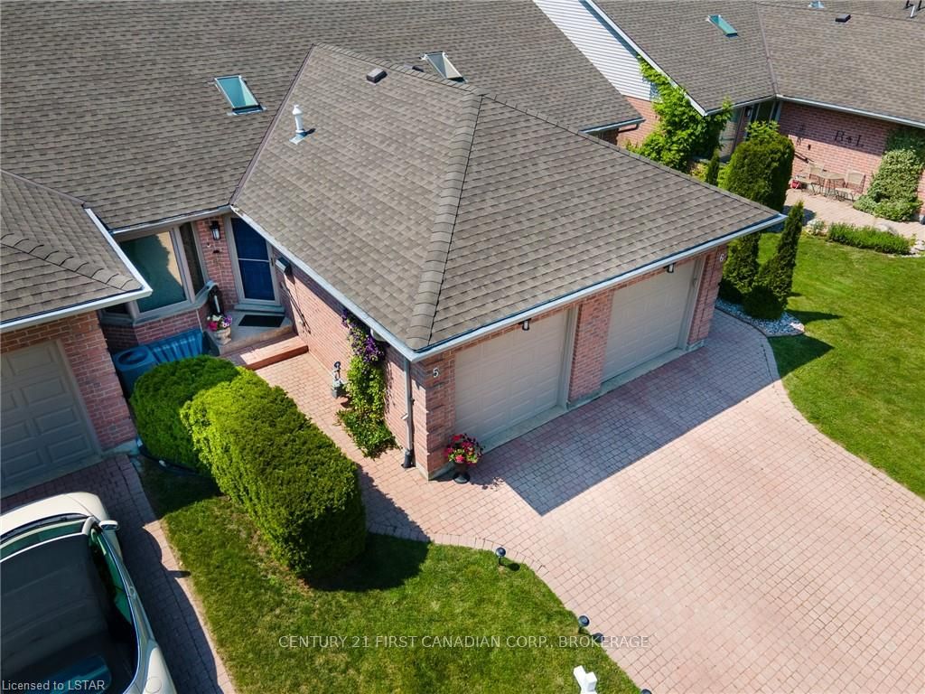90 Ontario Street S 5, Lambton Shores, On N0m 1t0