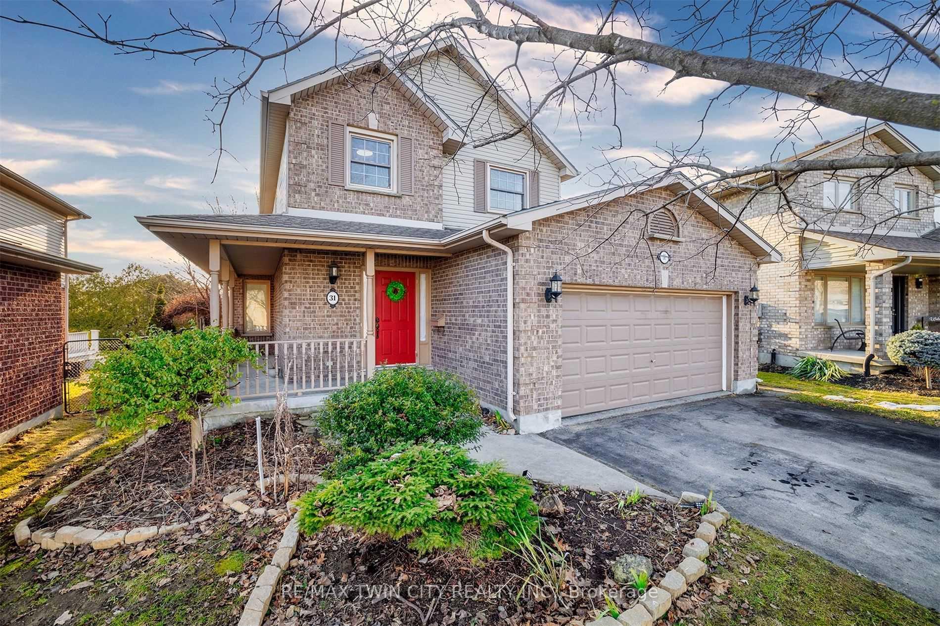31 Tynemouth Drive, London East, On N5v 4v3