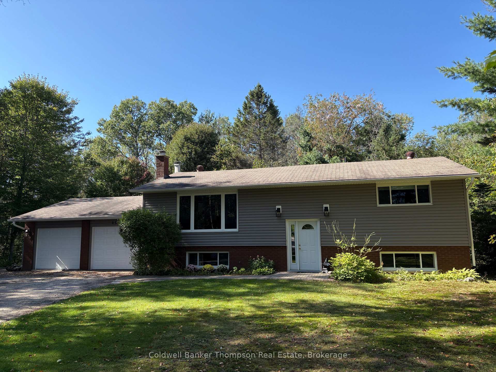 40 Tebby Boulevard, South River, On P0a 1x0