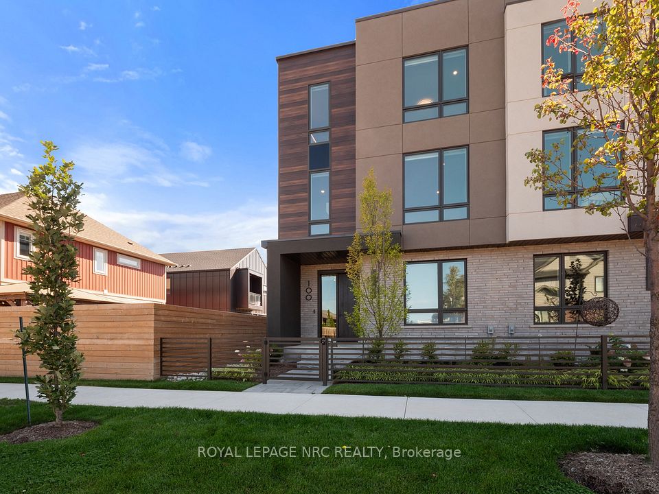 100 Moody Street, Pelham, On L3e 0b3