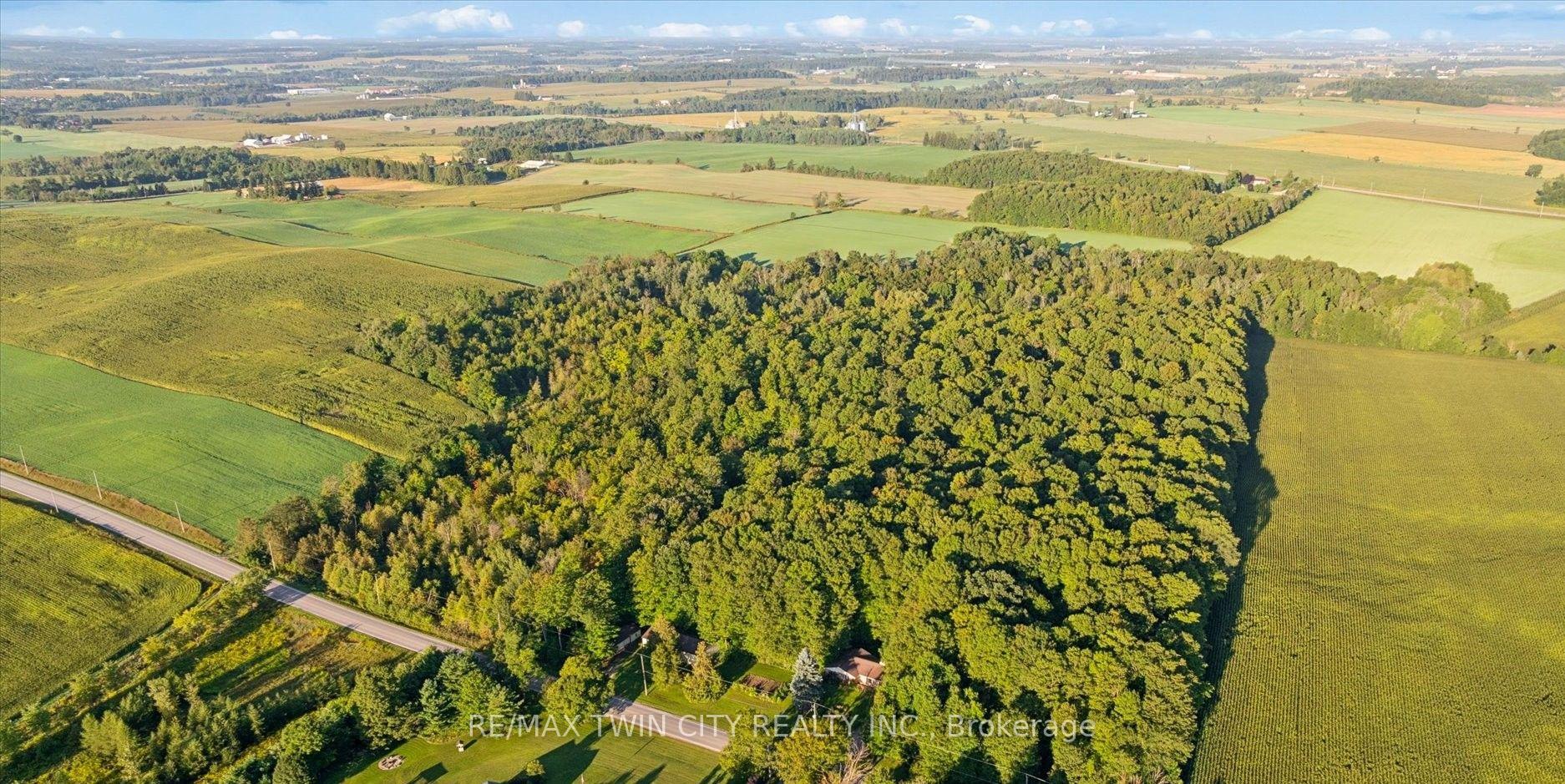 2018 Greenwood Hill Road, Wellesley, On N0b 2t0