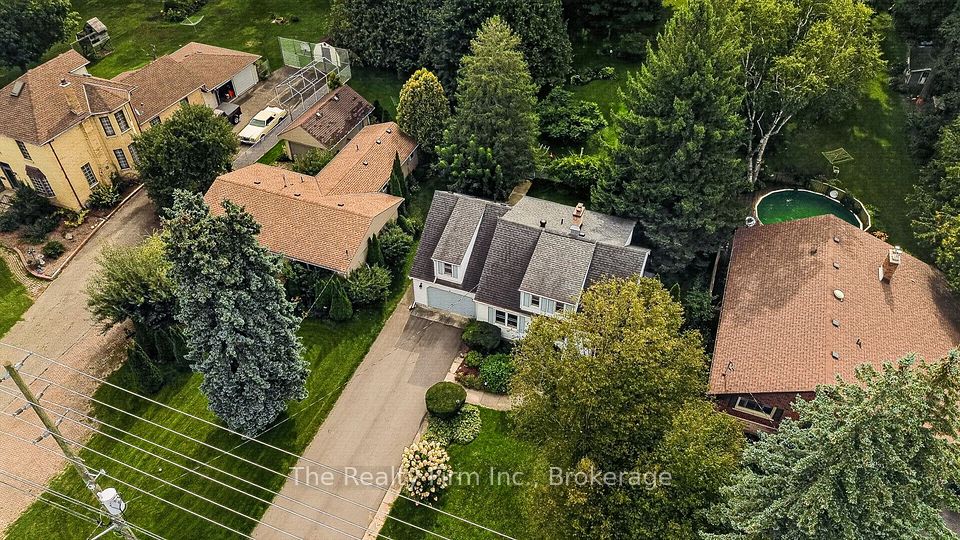 216 Bower Hill Road, Woodstock, On N4s 2n4