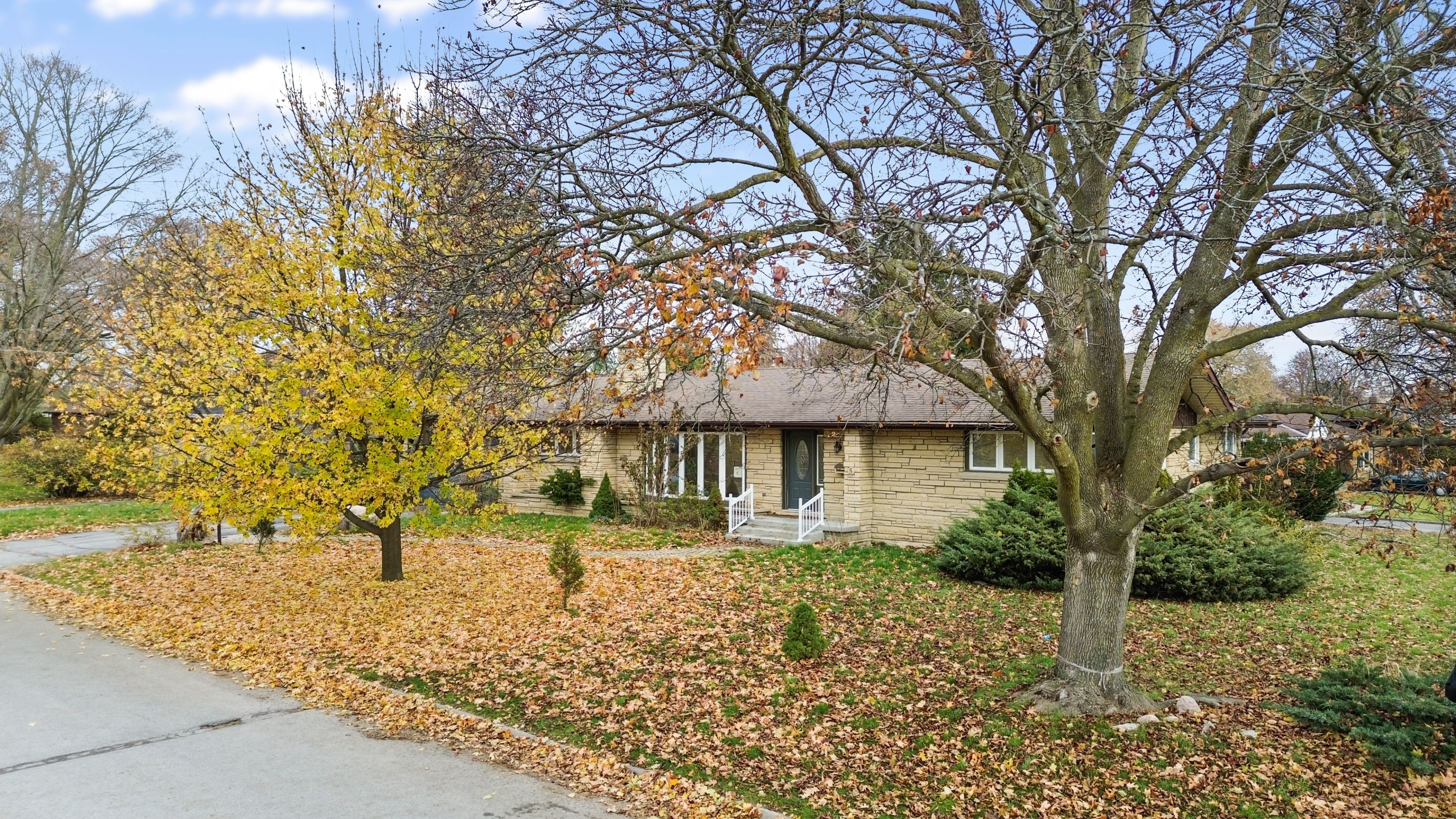 5 Stanley Park Drive, Belleville, On K8n 4n1