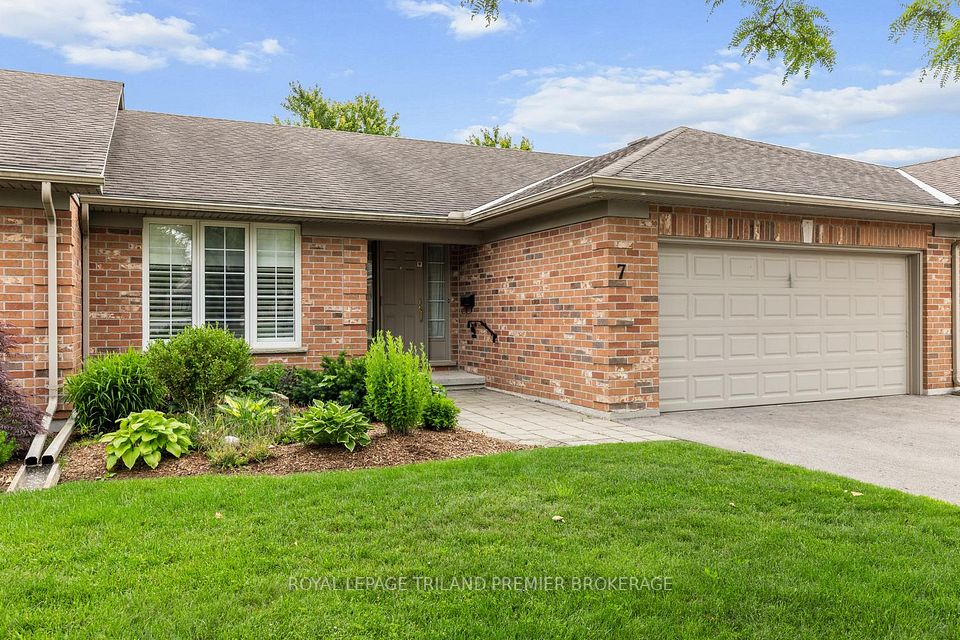 1755 Louise Boulevard 7, London North, On N6g 5g4