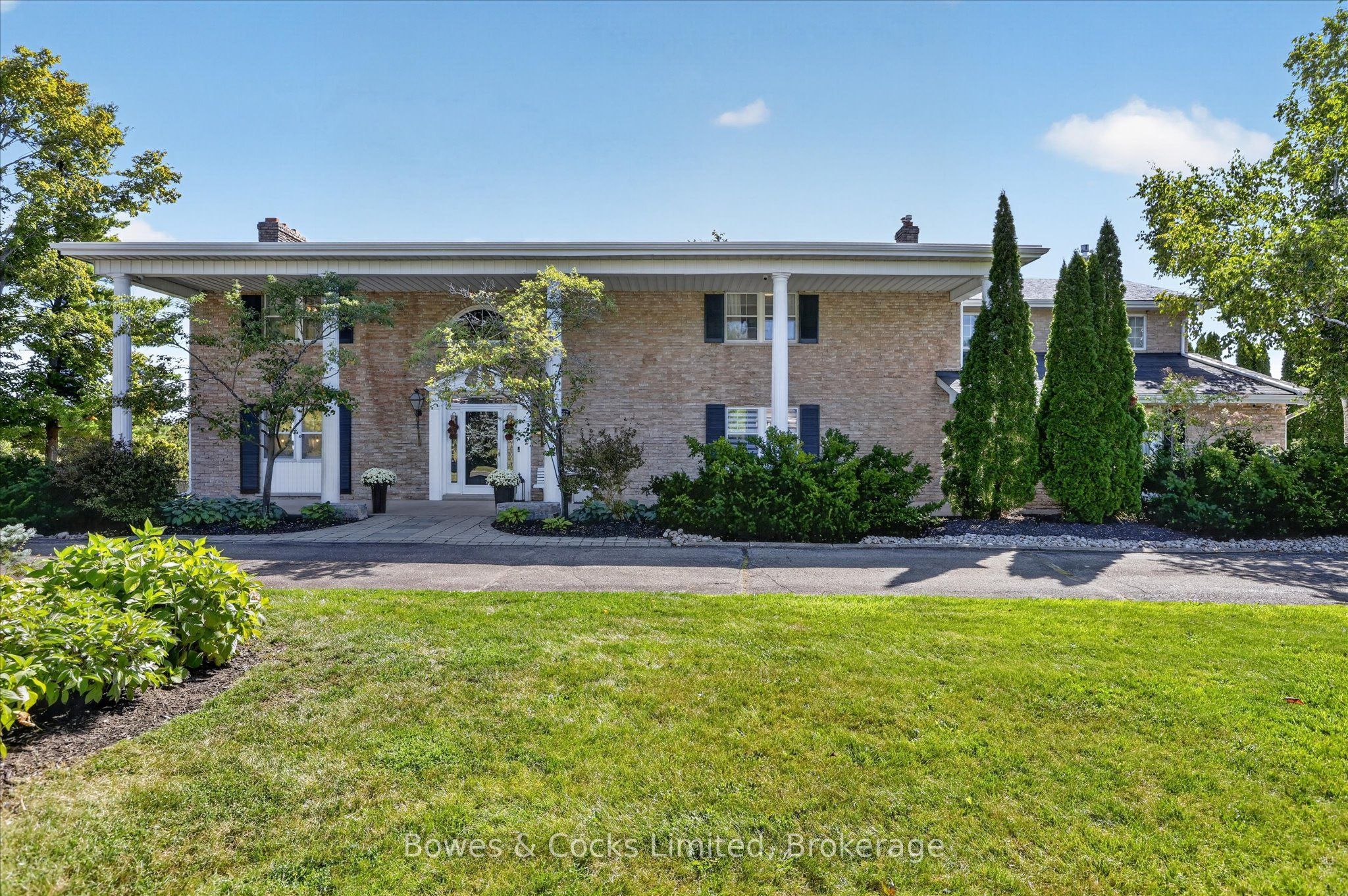 1562 Champlain Drive, Peterborough, On K9l 1n6