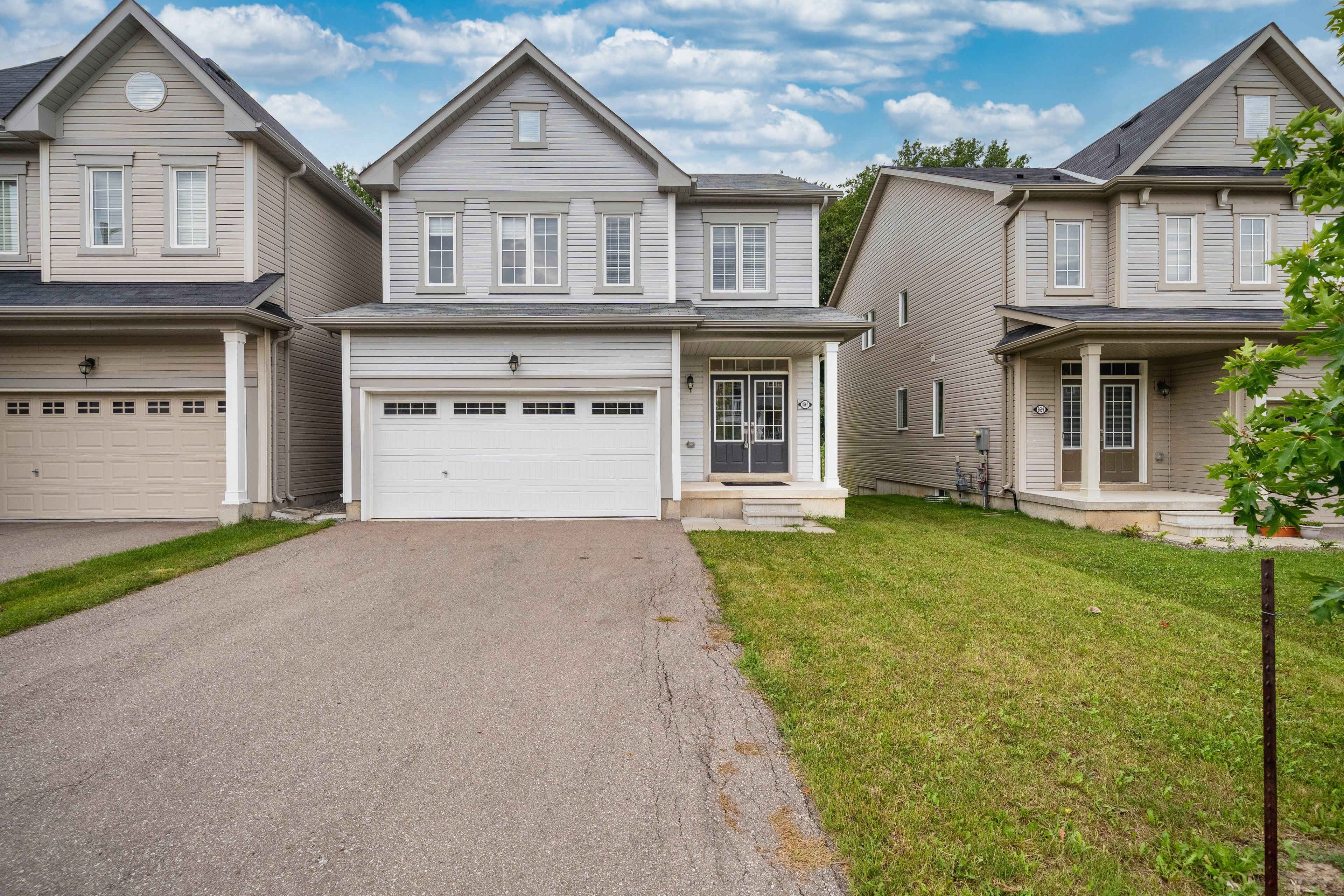 8707 Chickory Trail, Niagara Falls, On L2h 3s4