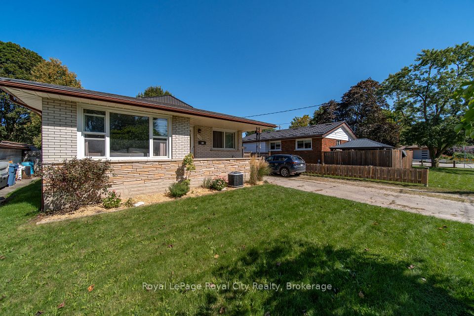 164 Waverley Drive, Guelph, On N1e 1h2